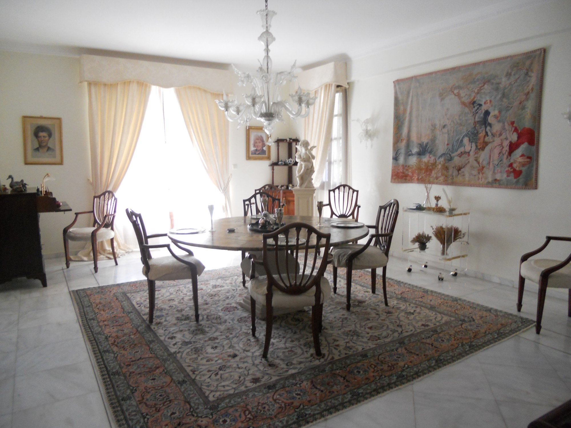 Grèce, superbe maison dans la ville côtière de Glyfada, au sud d'Athènes  