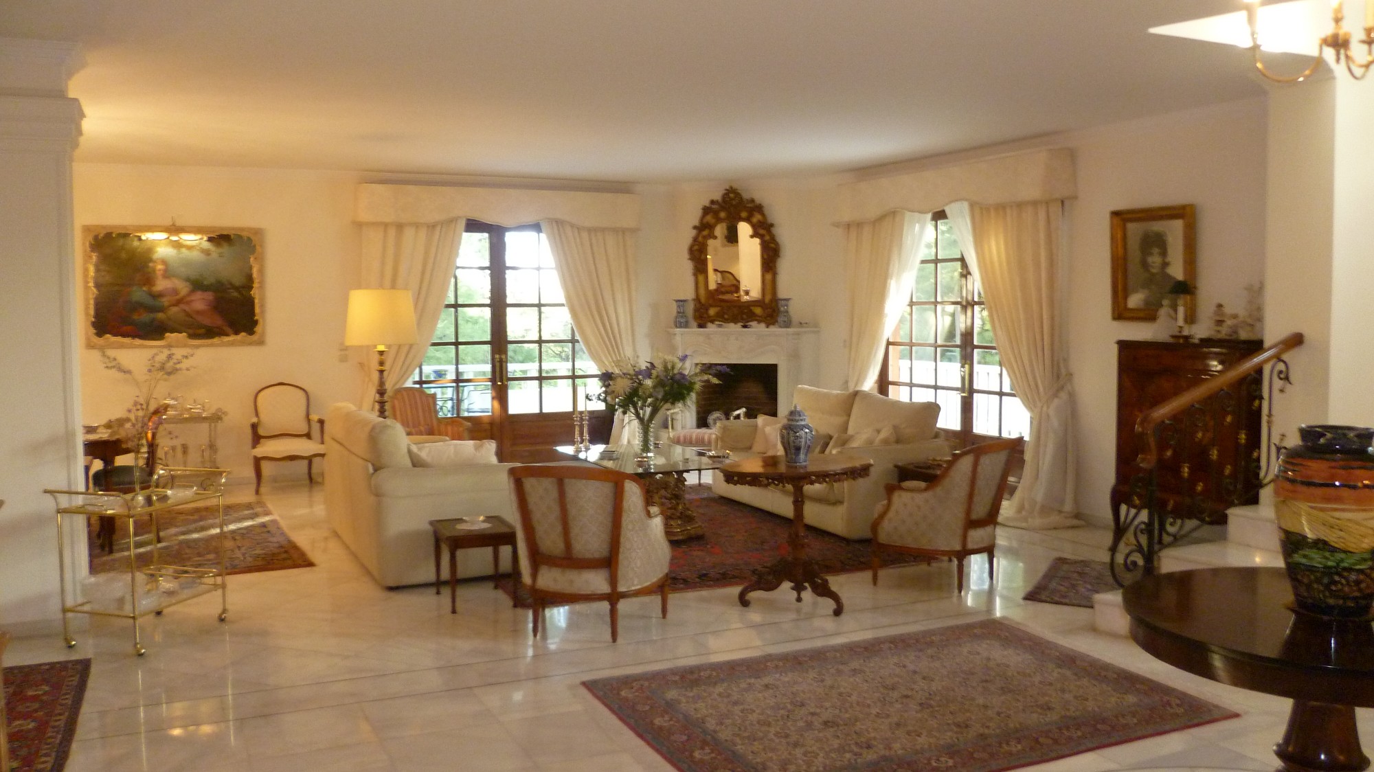Grèce, superbe maison dans la ville côtière de Glyfada, au sud d'Athènes  