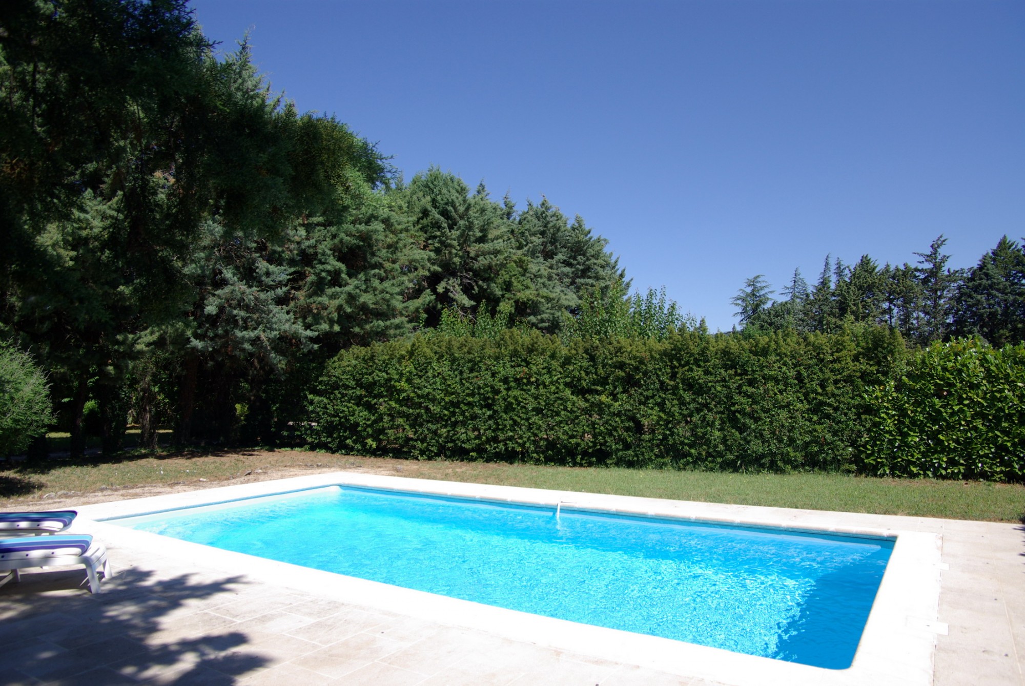 Gordes, maison de hameau avec piscine   