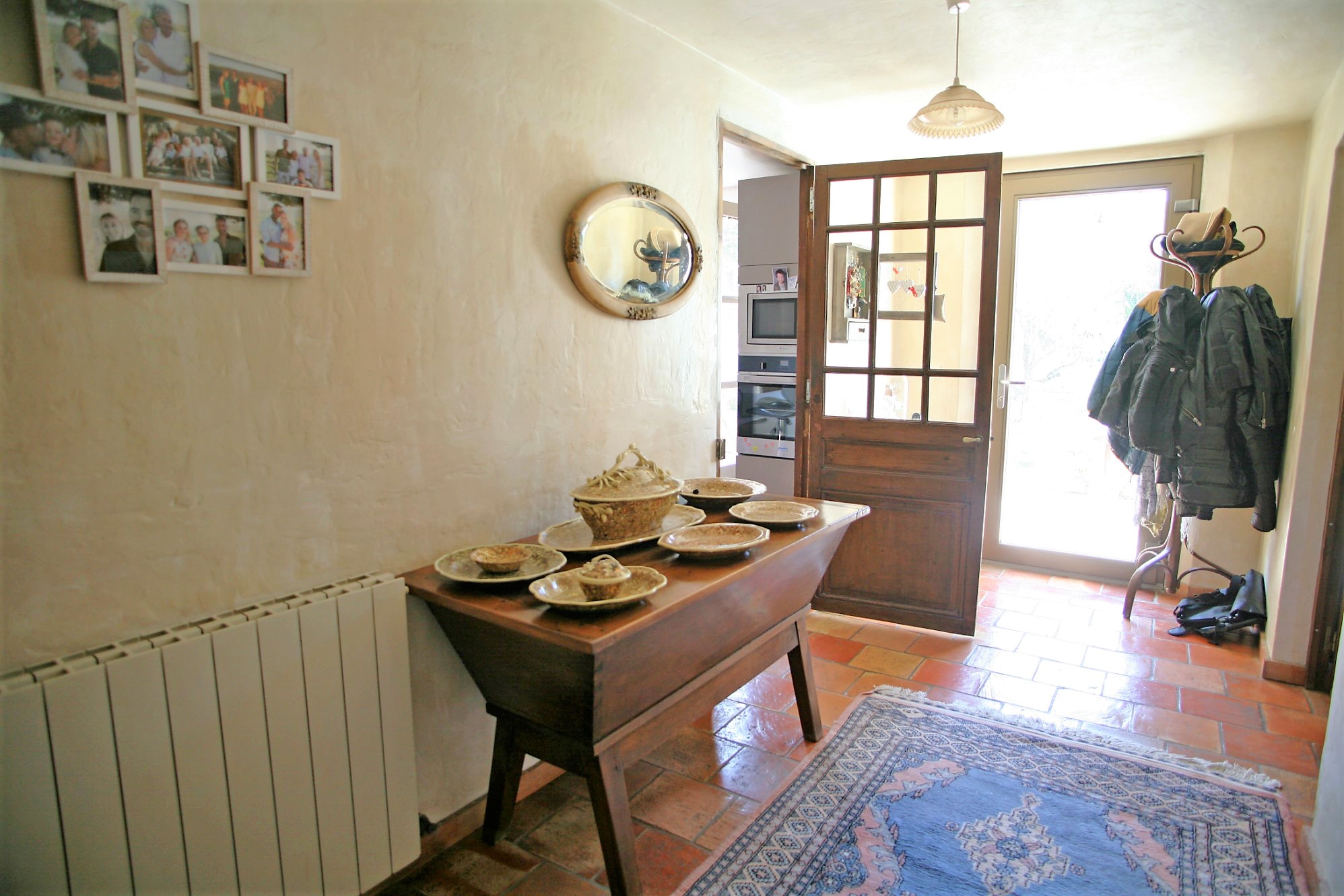 Maison traditionnelle avec piscine à 3 minutes d'un village du Luberon   