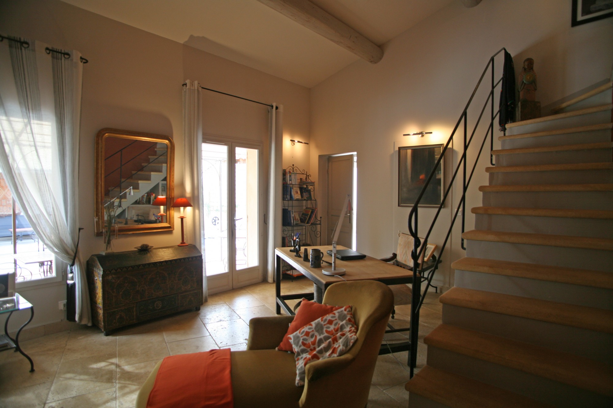 Luberon, maison traditionnelle avec piscine à Roussillon   