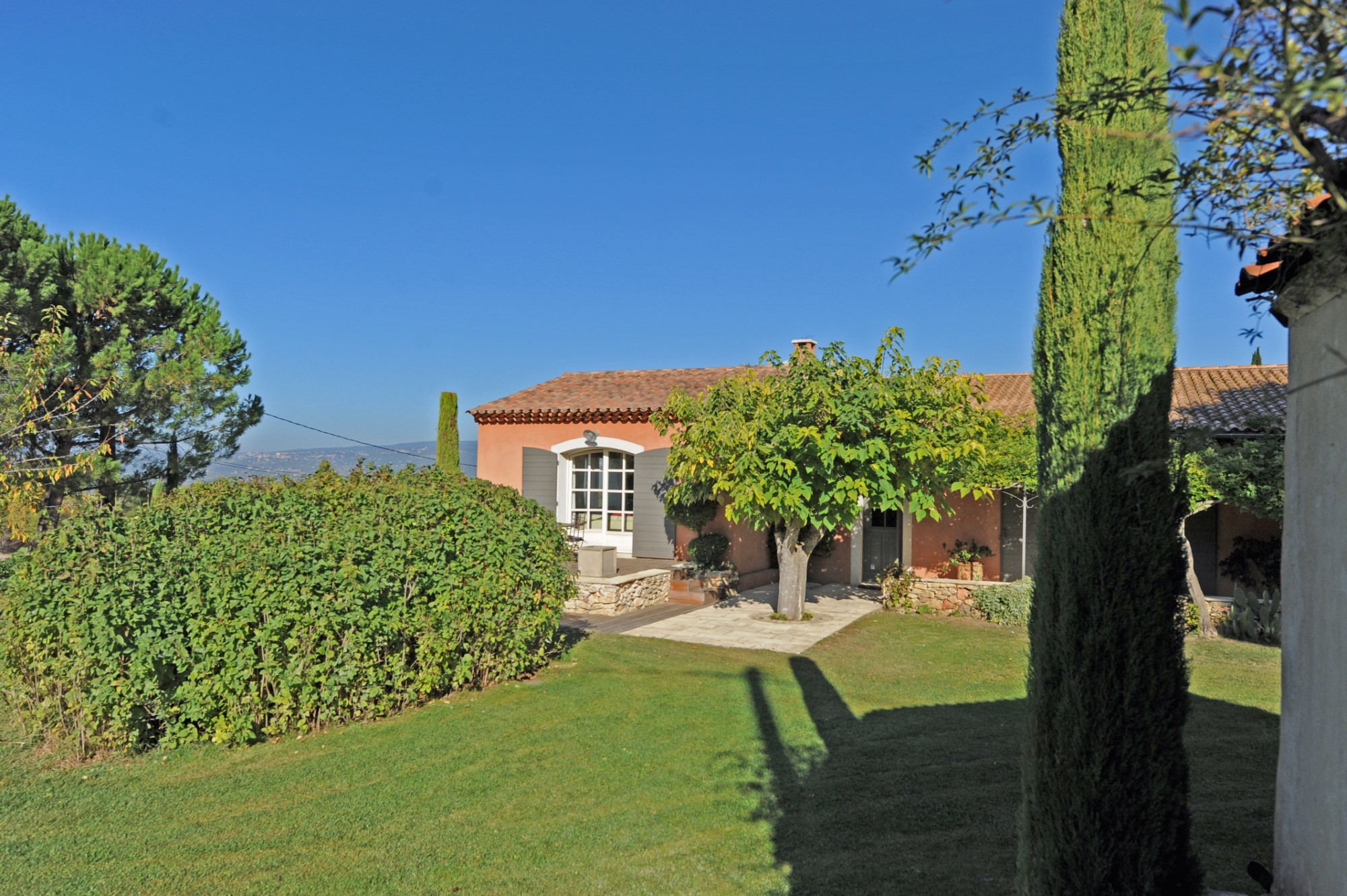 Roussillon : belle situation pour cette villa tout confort   