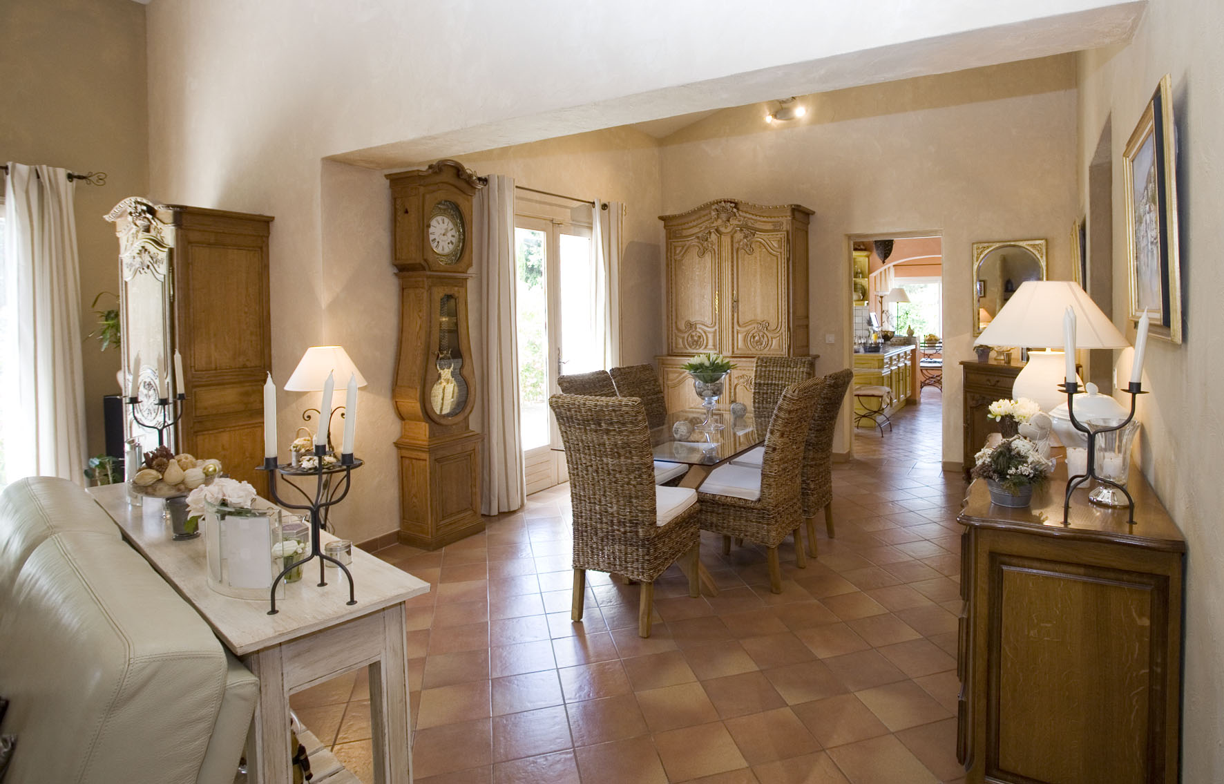 A vendre,  villa de 5 chambres avec piscine sur Saint-Antoine, L’Isle-sur-la-Sorgue  