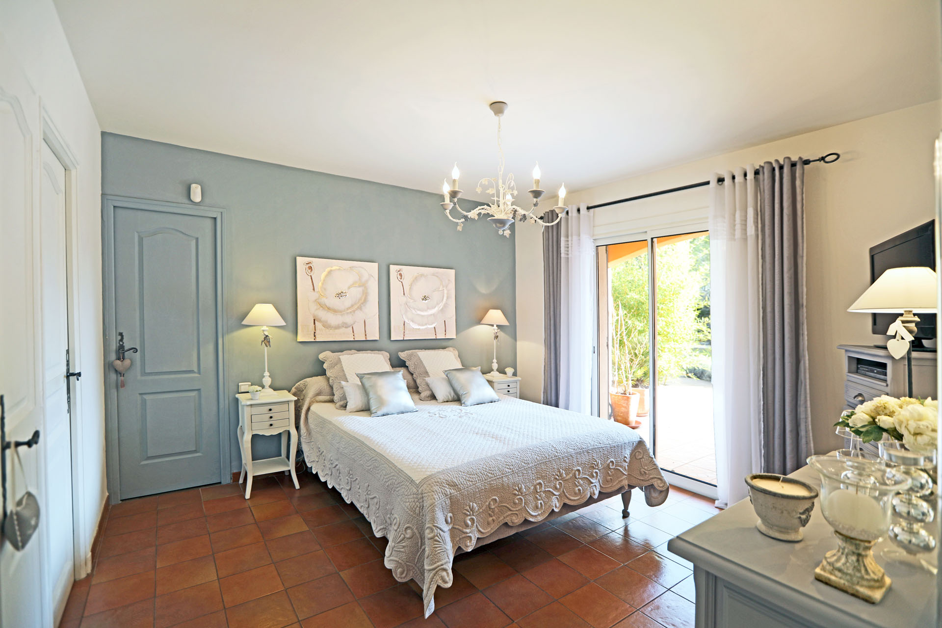A vendre,  villa de 5 chambres avec piscine sur Saint-Antoine, L’Isle-sur-la-Sorgue  