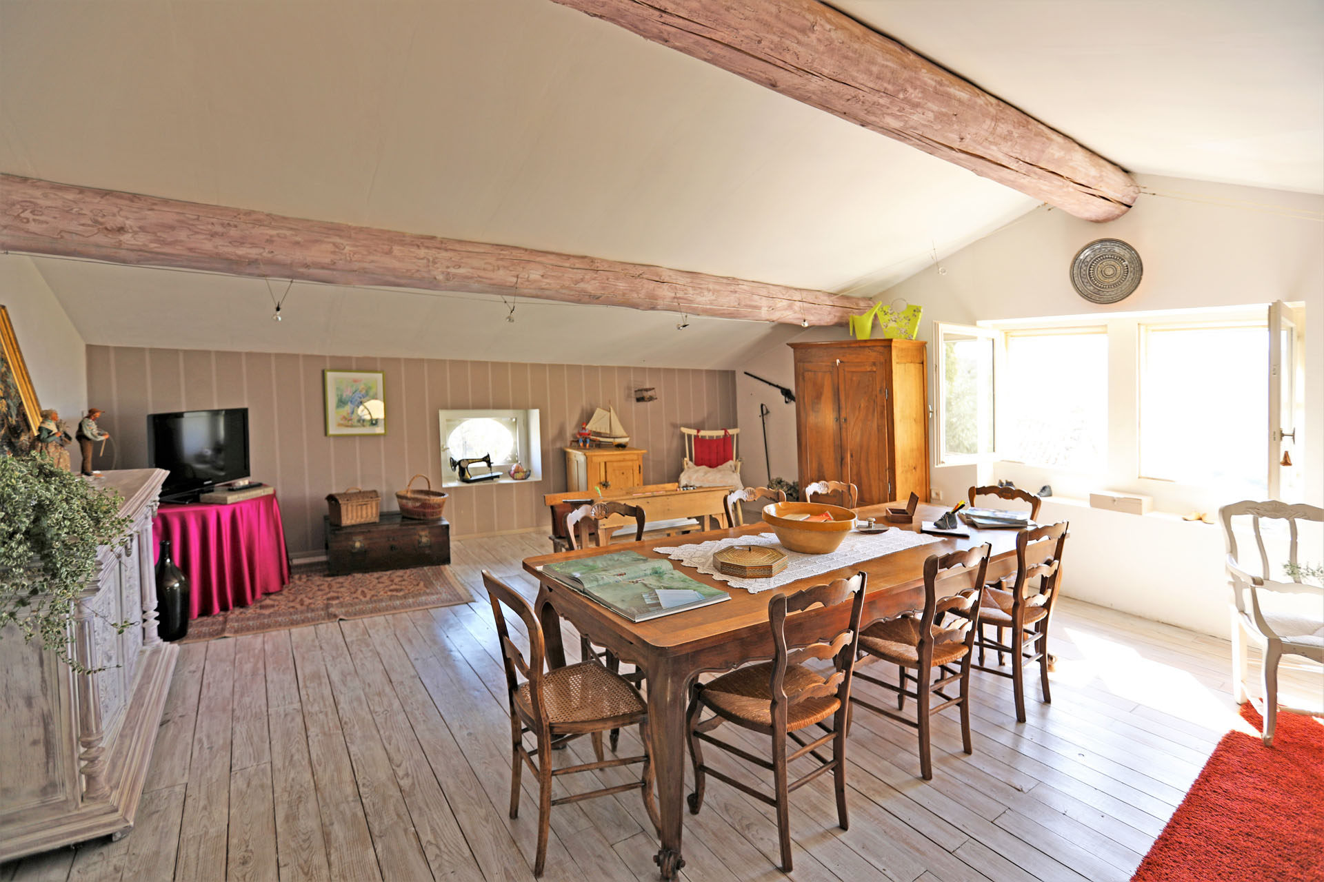 Maison de village en Luberon  avec cour privative  