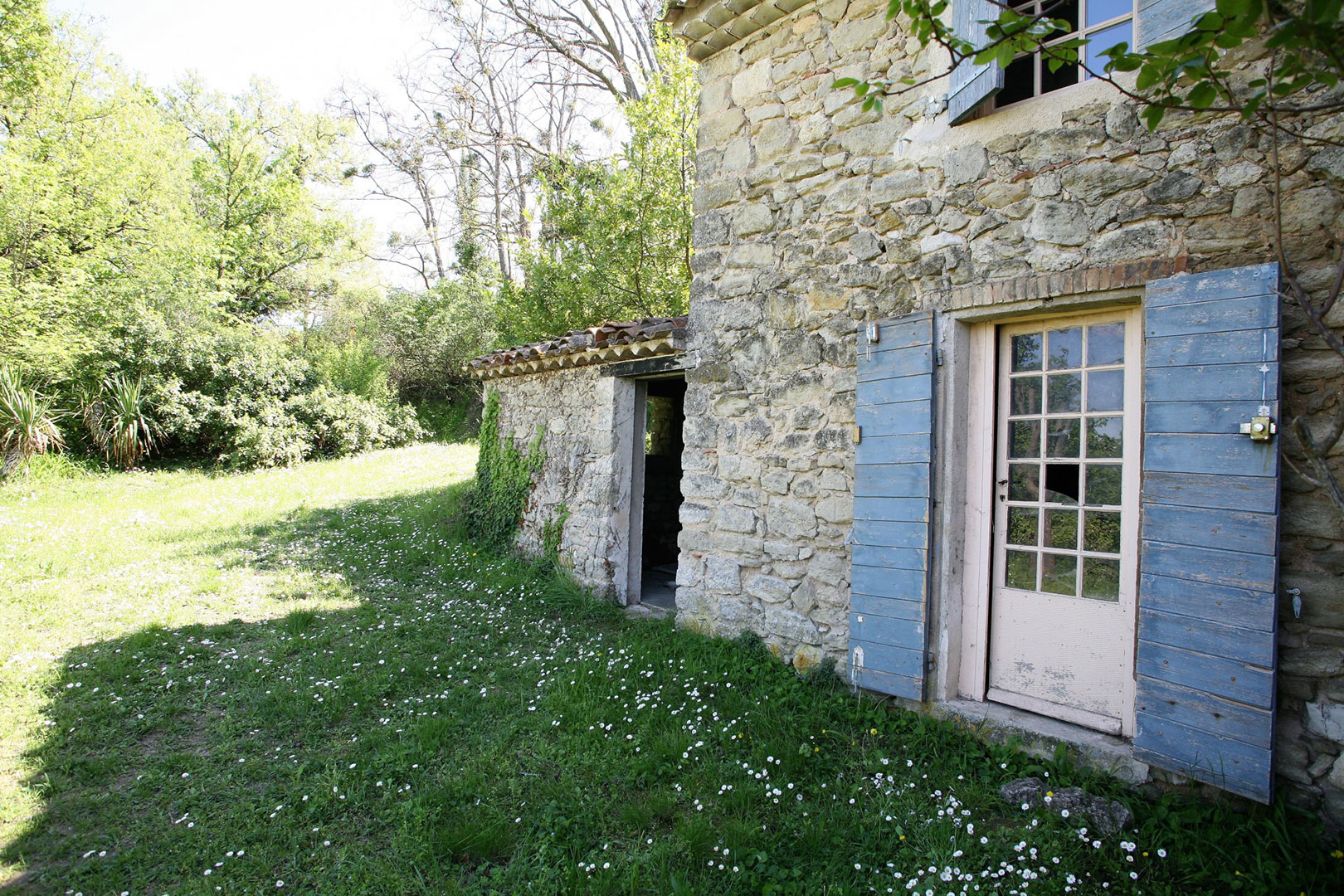 beau mas de village avec piscine dans le Luberon   