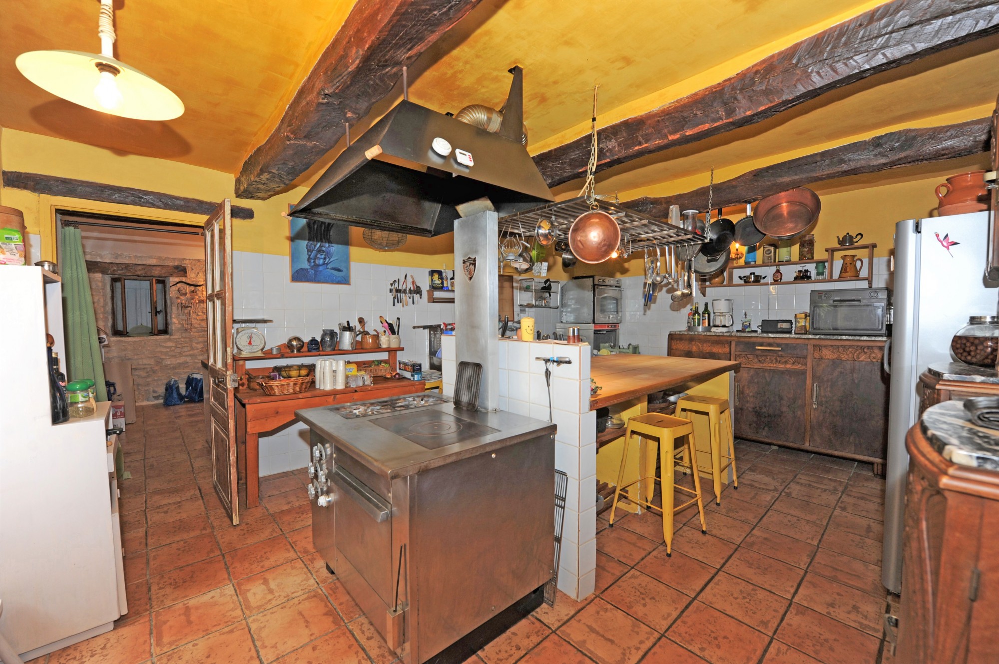 très belle ferme avec piscine au milieu des lavandes de Provence   