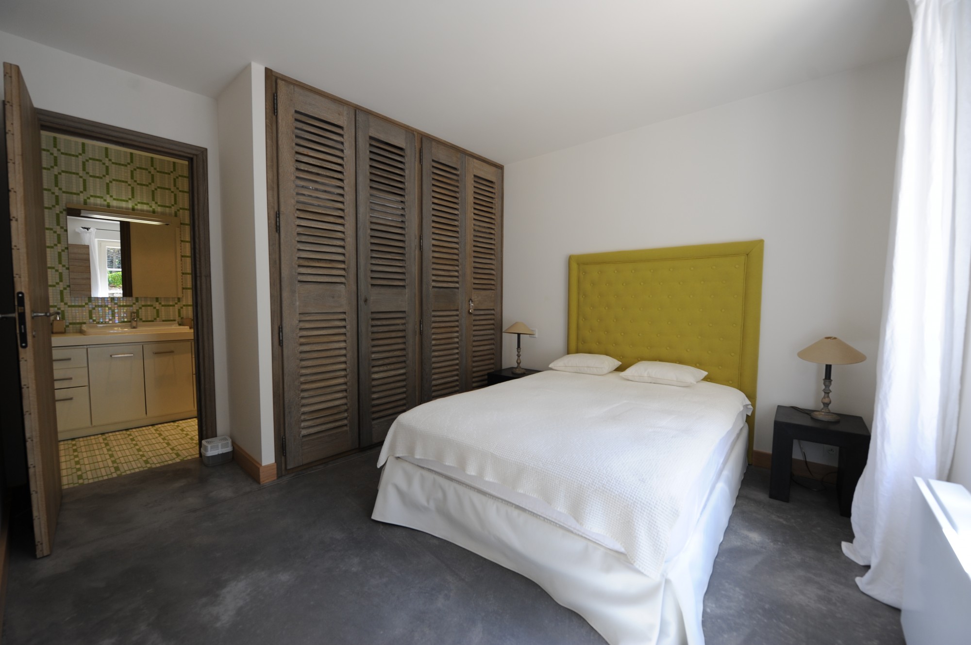 Gordes, maison de charme avec piscine   