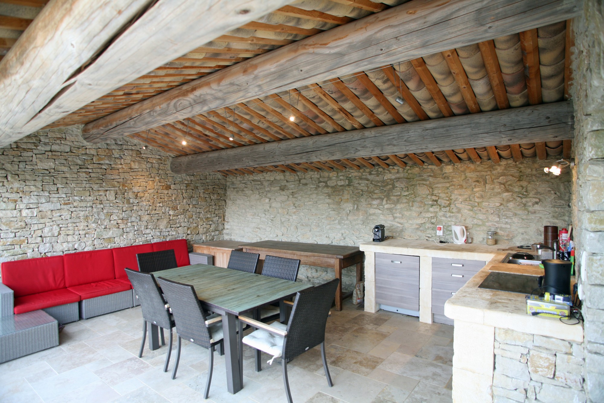 Maison de village avec piscine et vues sur le Luberon   