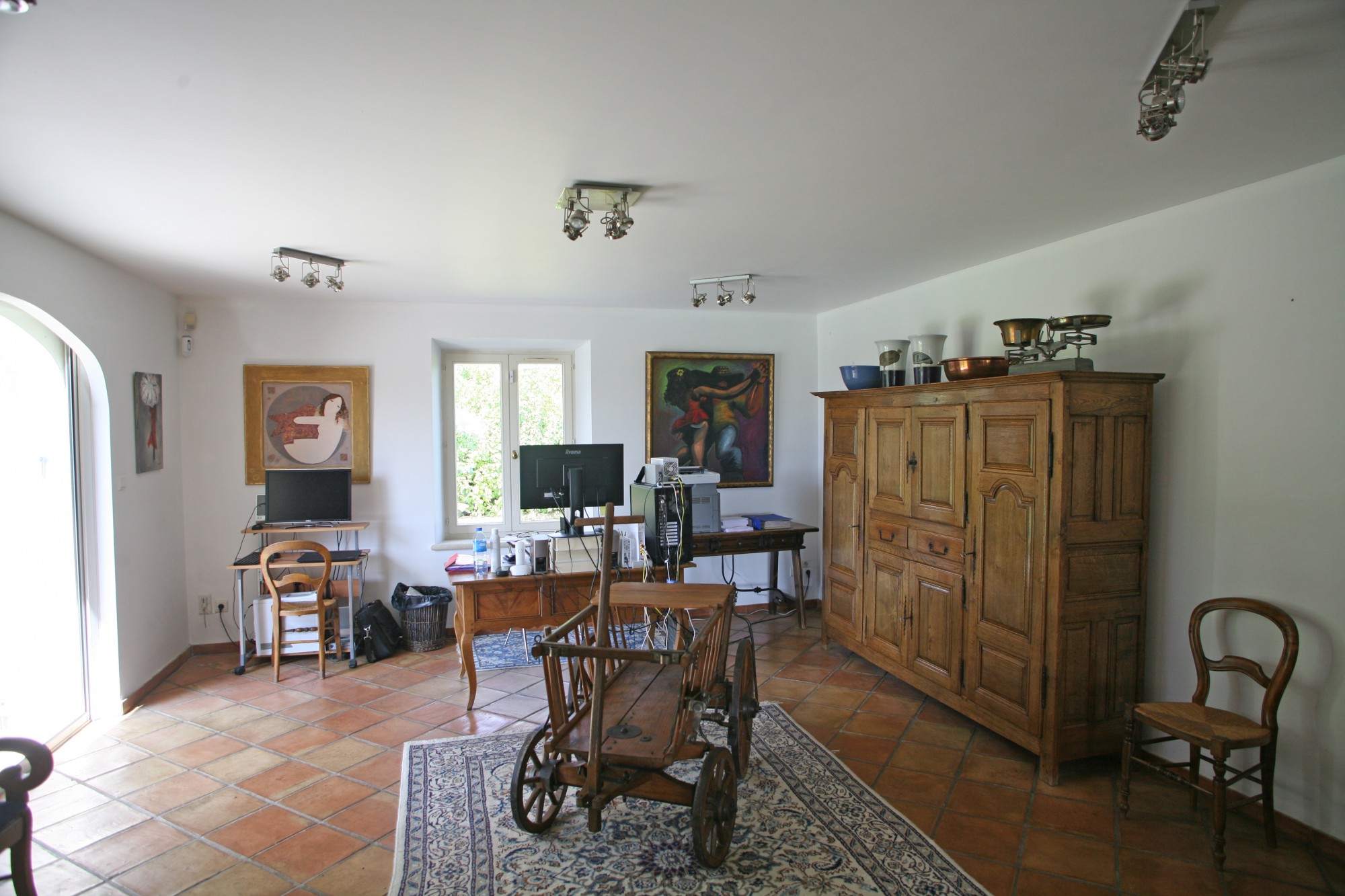 Très belle maison en pierre avec belles vues et piscine   