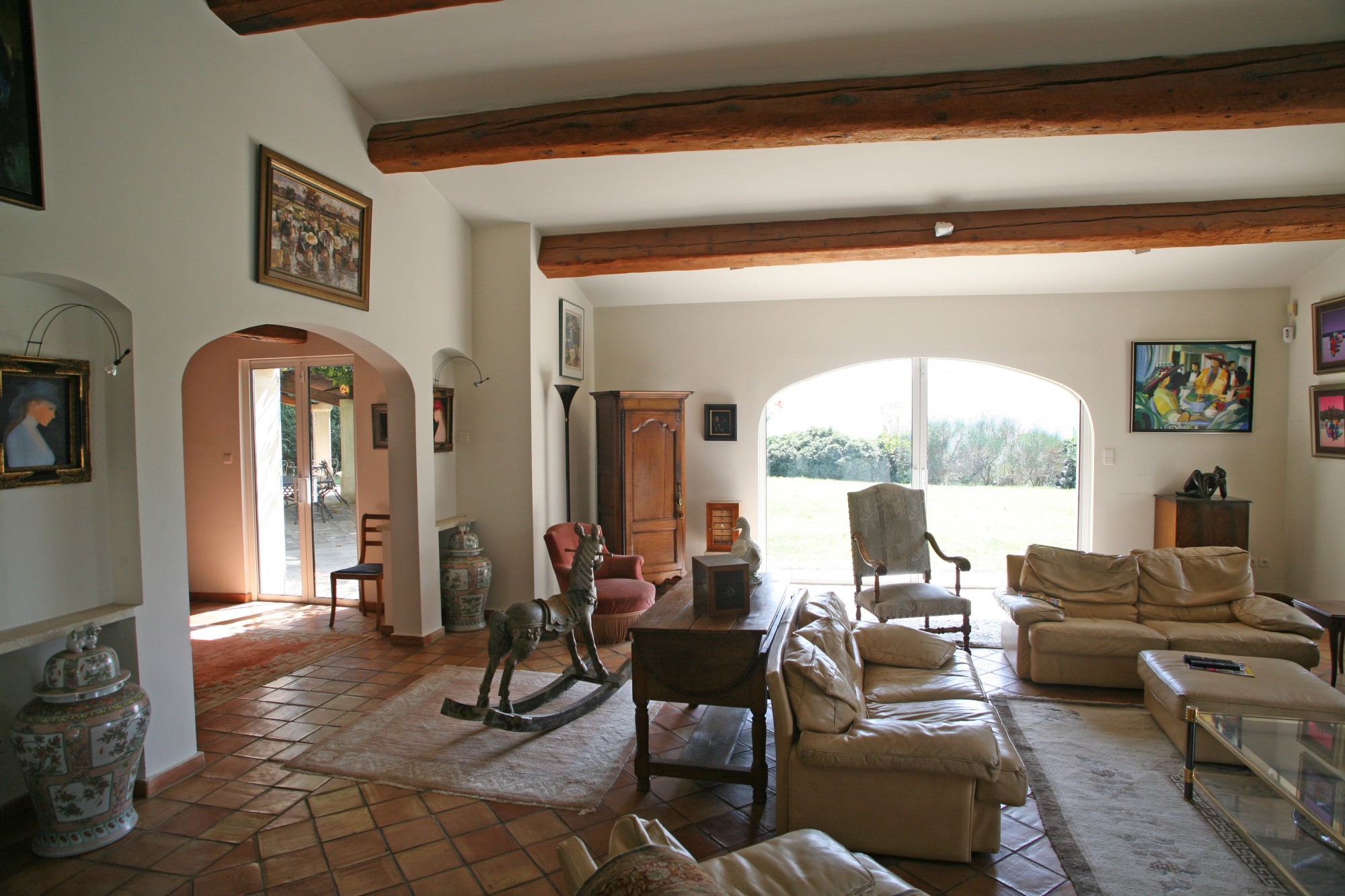 Très belle maison en pierre avec belles vues et piscine   