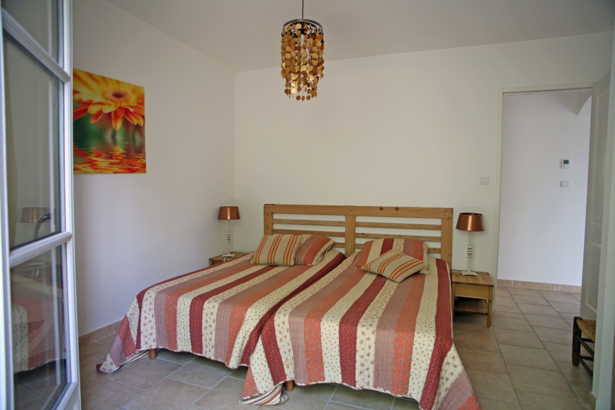 Charmante maison de plain pied en pierre avec piscine et vue proche Gordes  