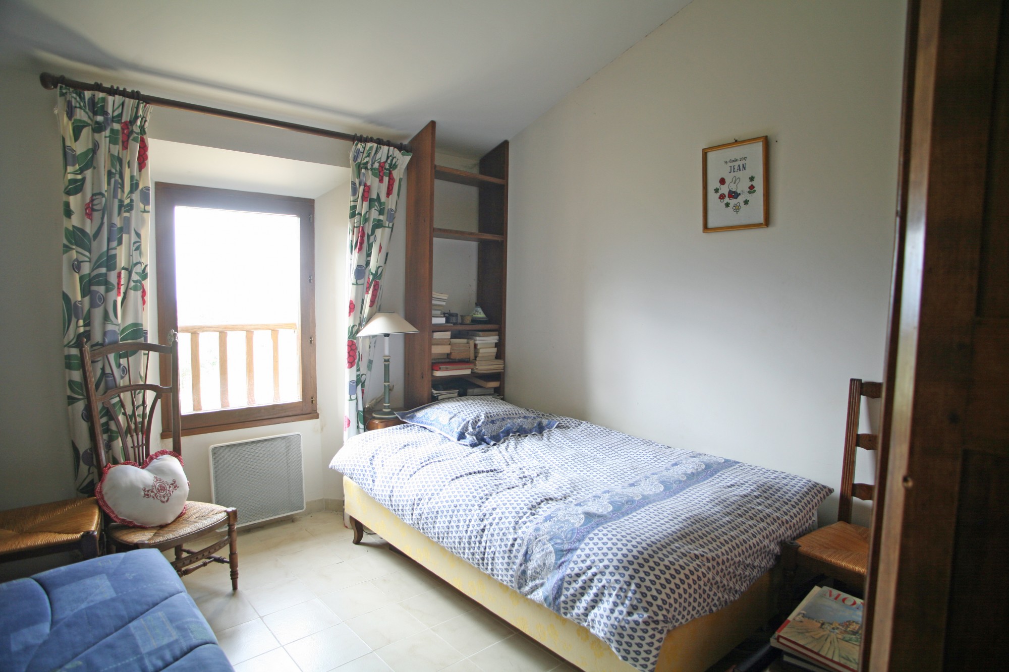 Maison en pierre avec annexes et piscine   