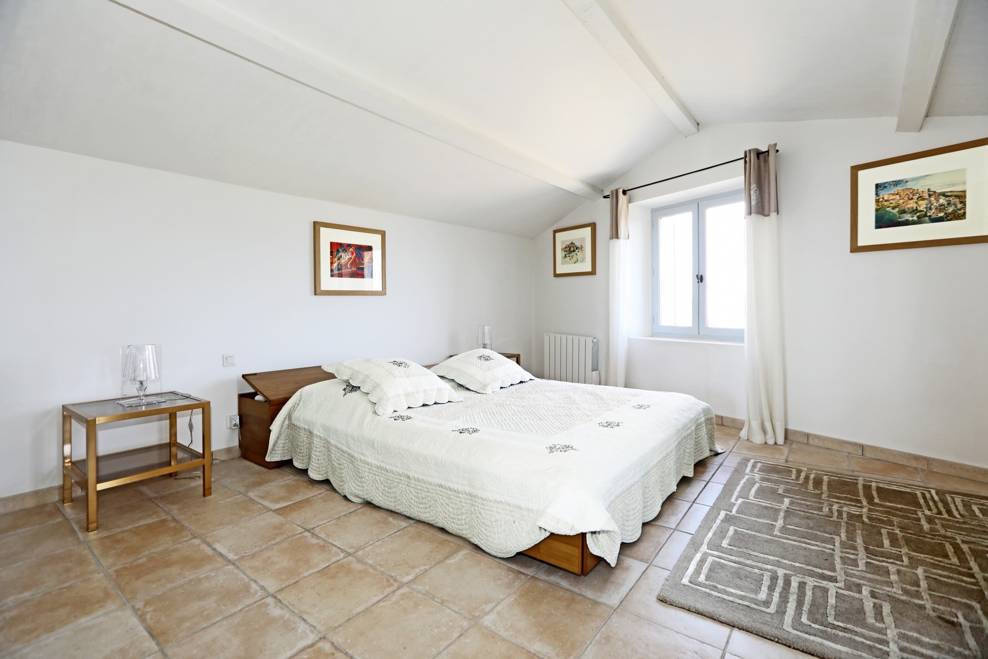 Gordes, maison proche du village avec vues exceptionelles   