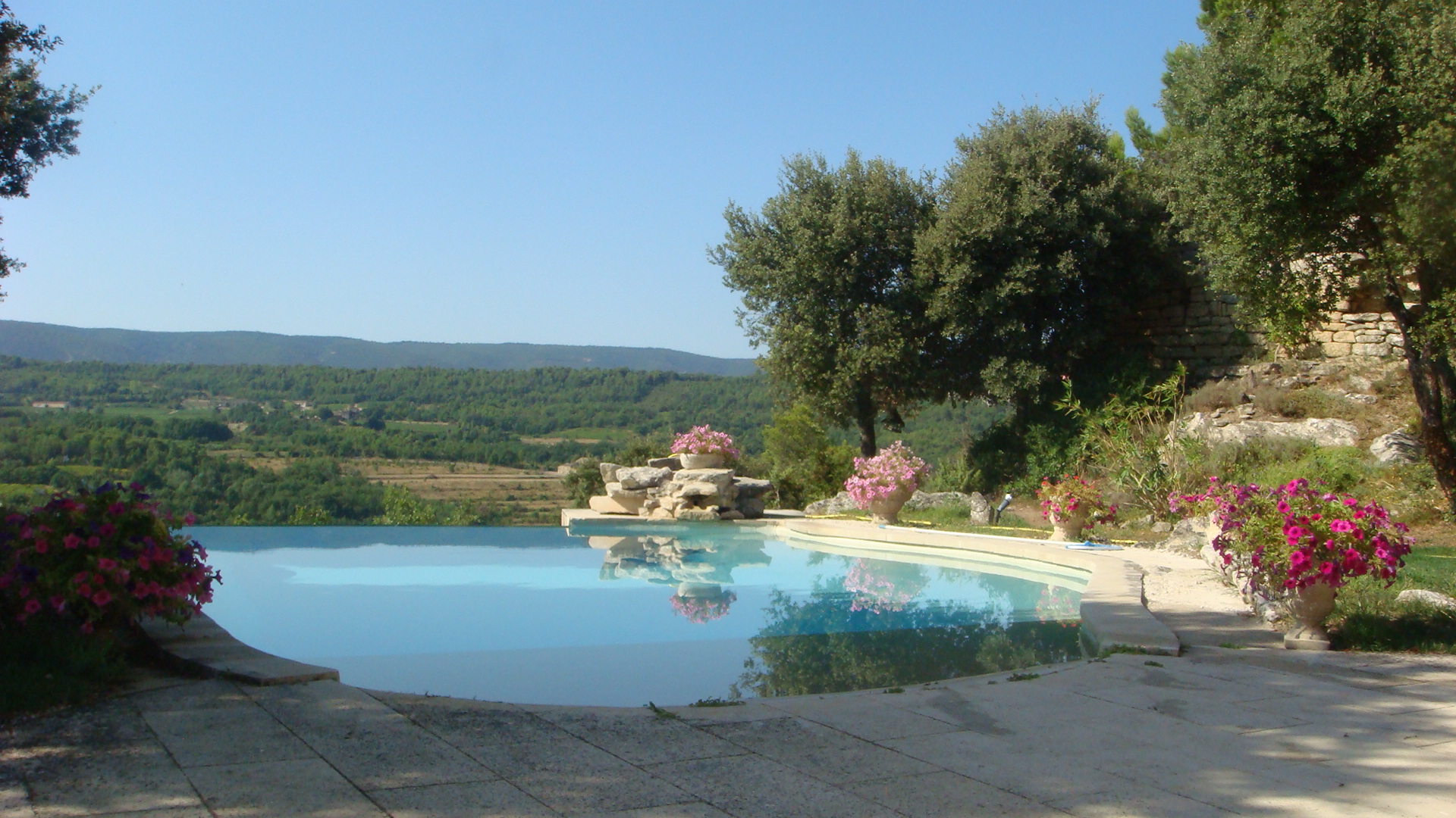 Luberon.Bastide proche village avec superbes vues   
