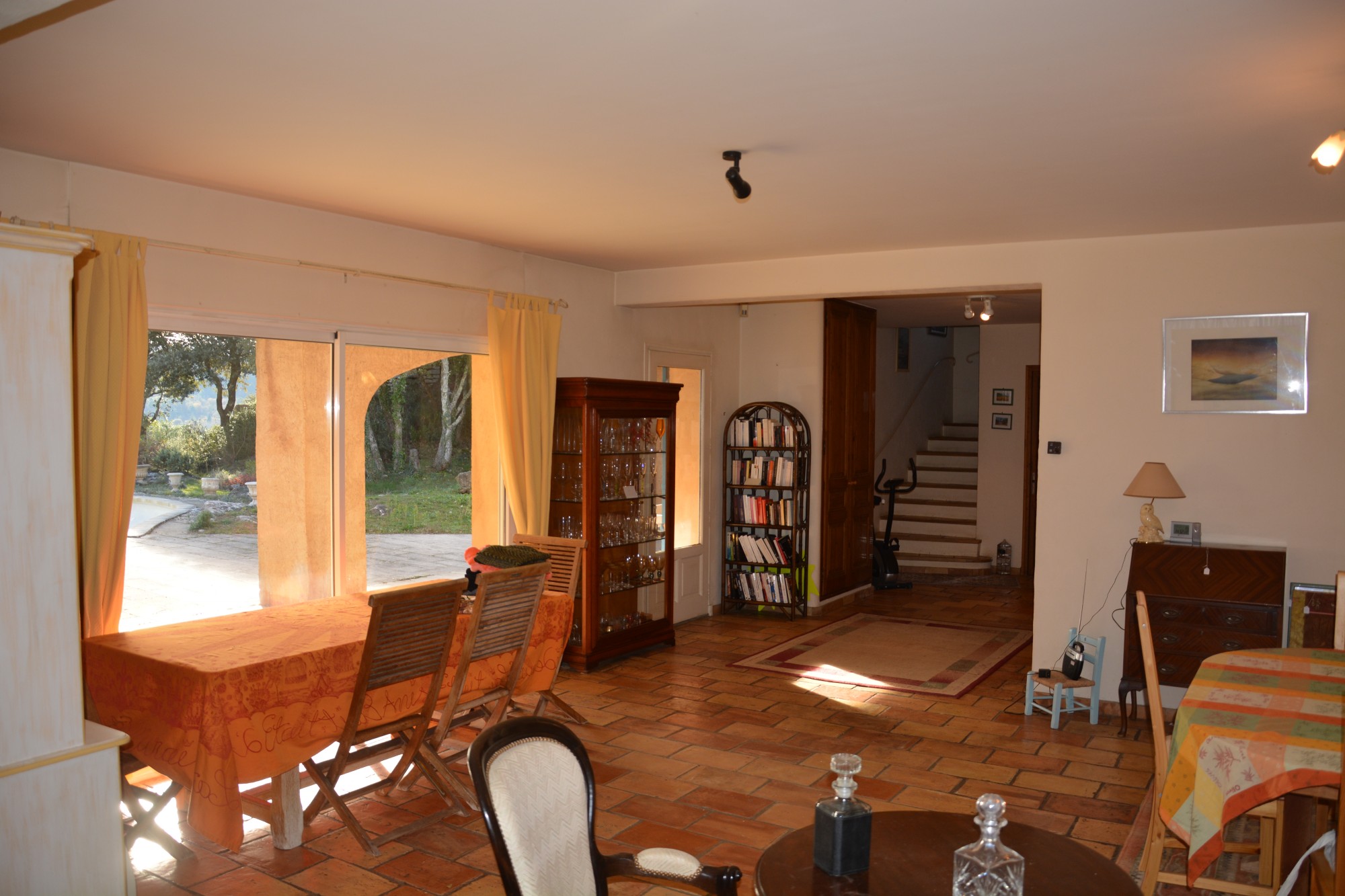 Luberon.Bastide proche village avec superbes vues   