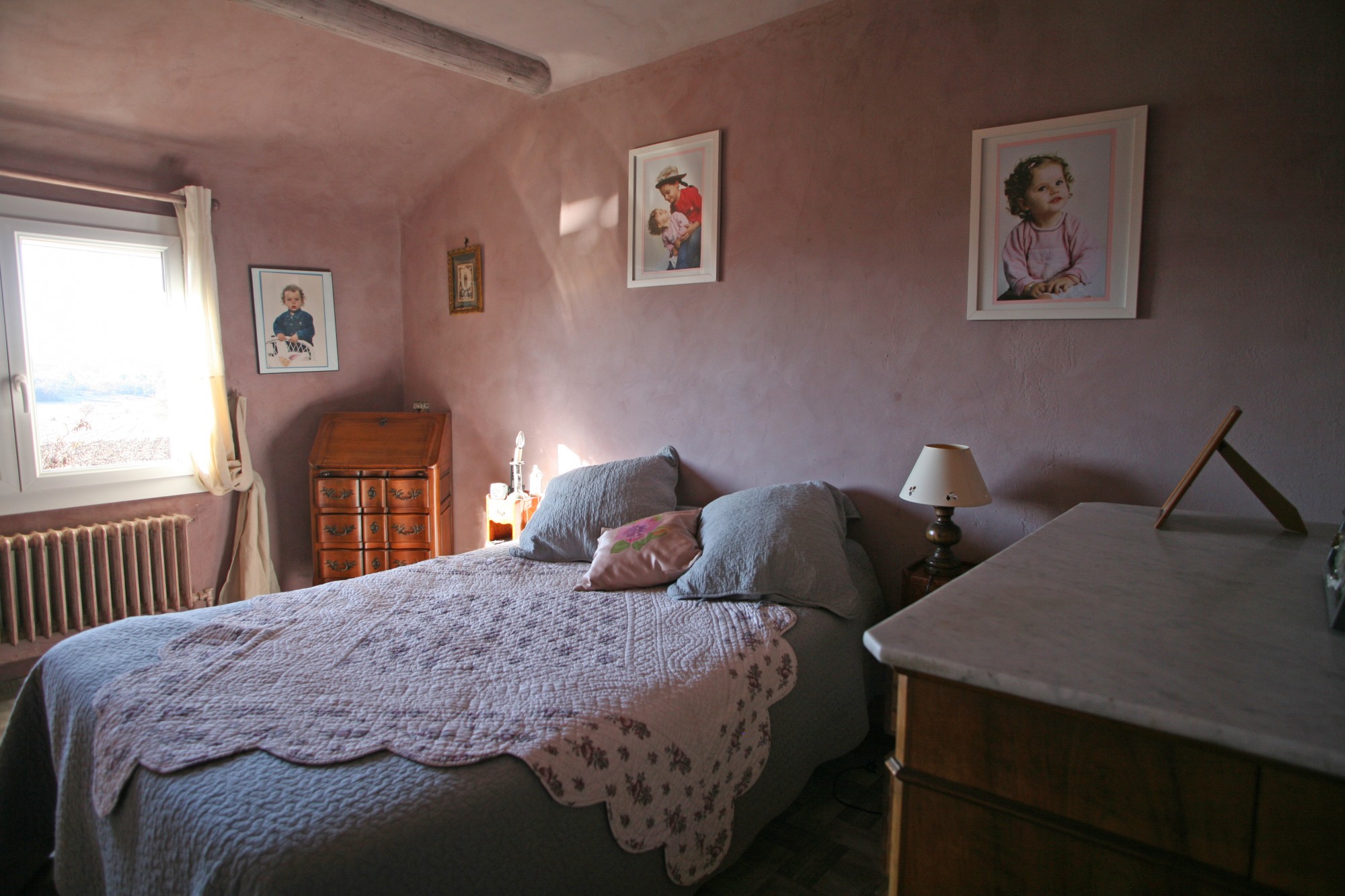 Luberon, mas au charme authentique avec piscine et vues   