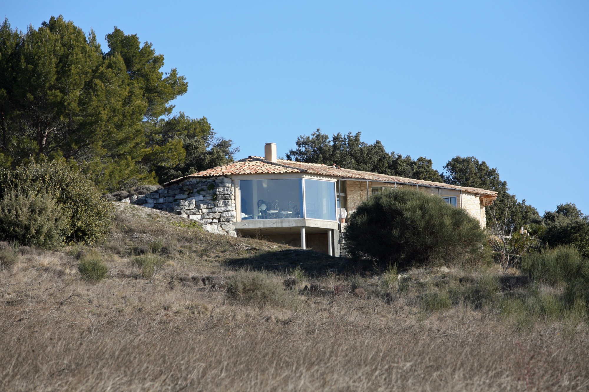 Luberon, maison contemporaine avec vue extraordinaire   