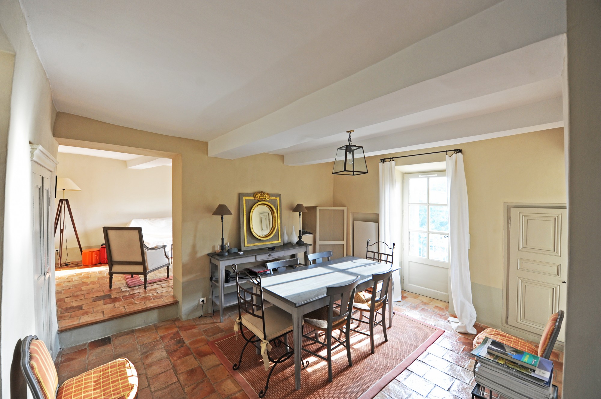 Gordes, maison de village avec piscine et jardin   