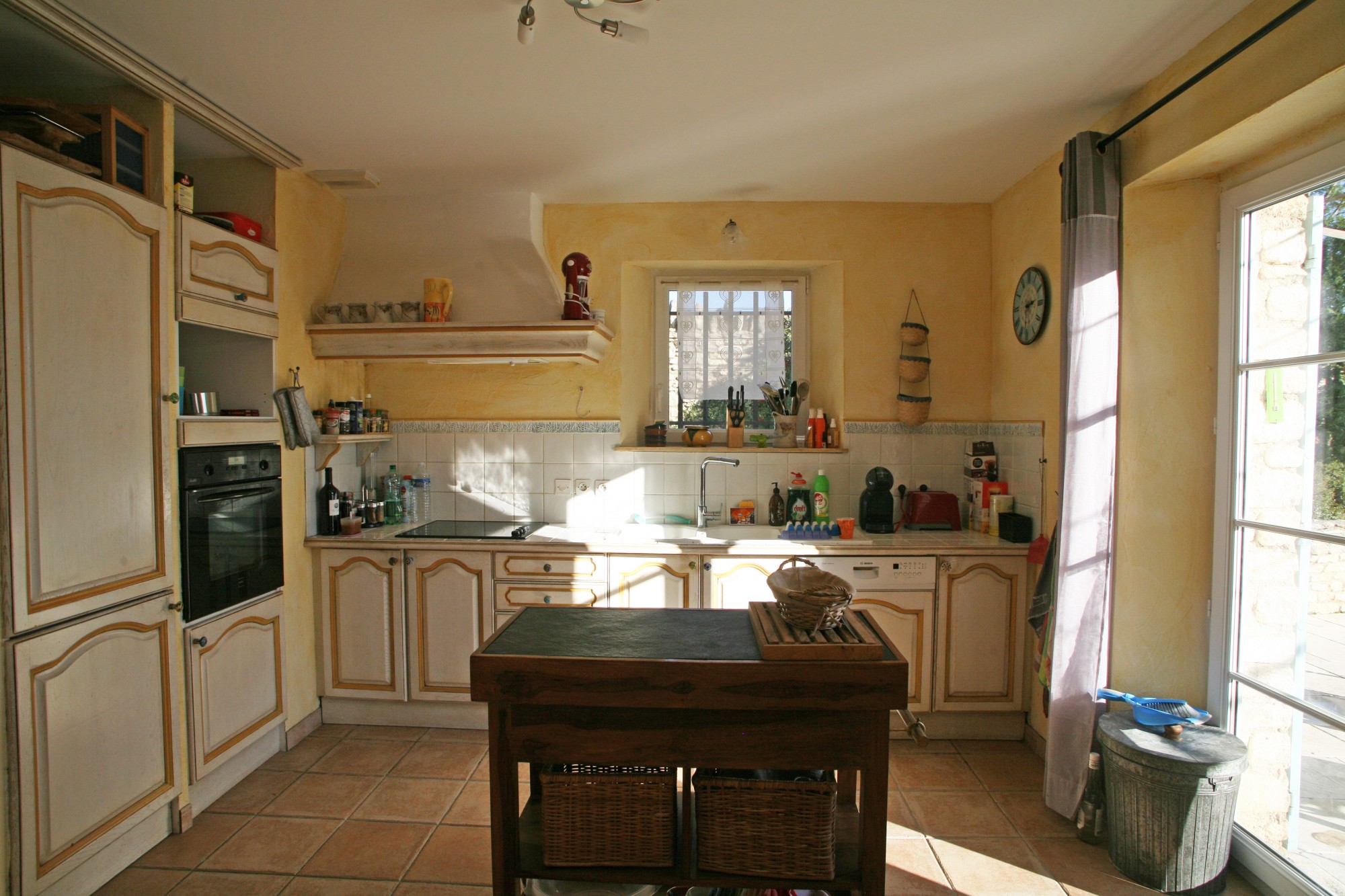 Maison avec piscine au pied du village de Gordes   