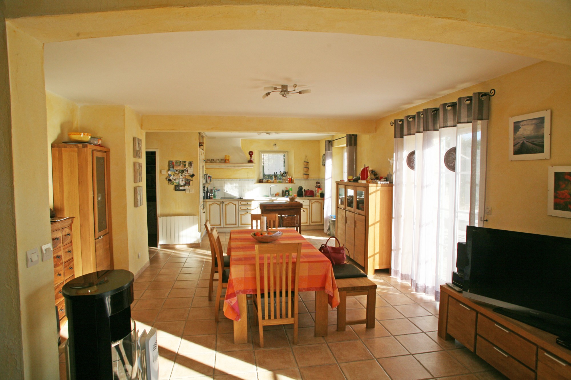 Maison avec piscine au pied du village de Gordes   