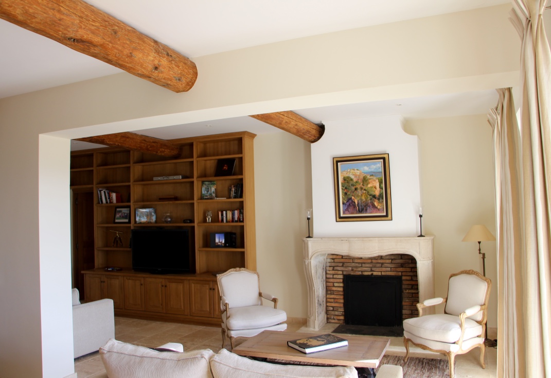 Roussillon, agréable maison avec terrasses et maison d'amis au coeur du village   