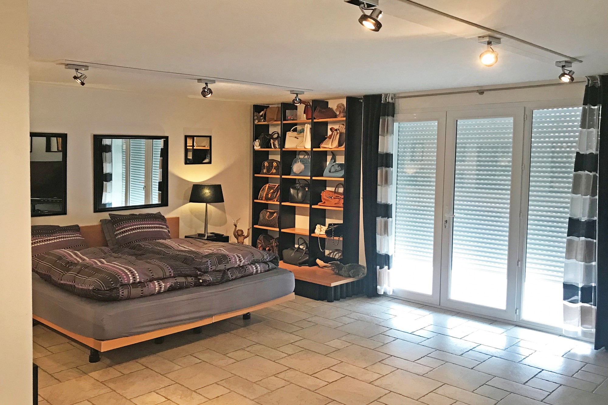 Villa à vendre en position dominante dans le Luberon   