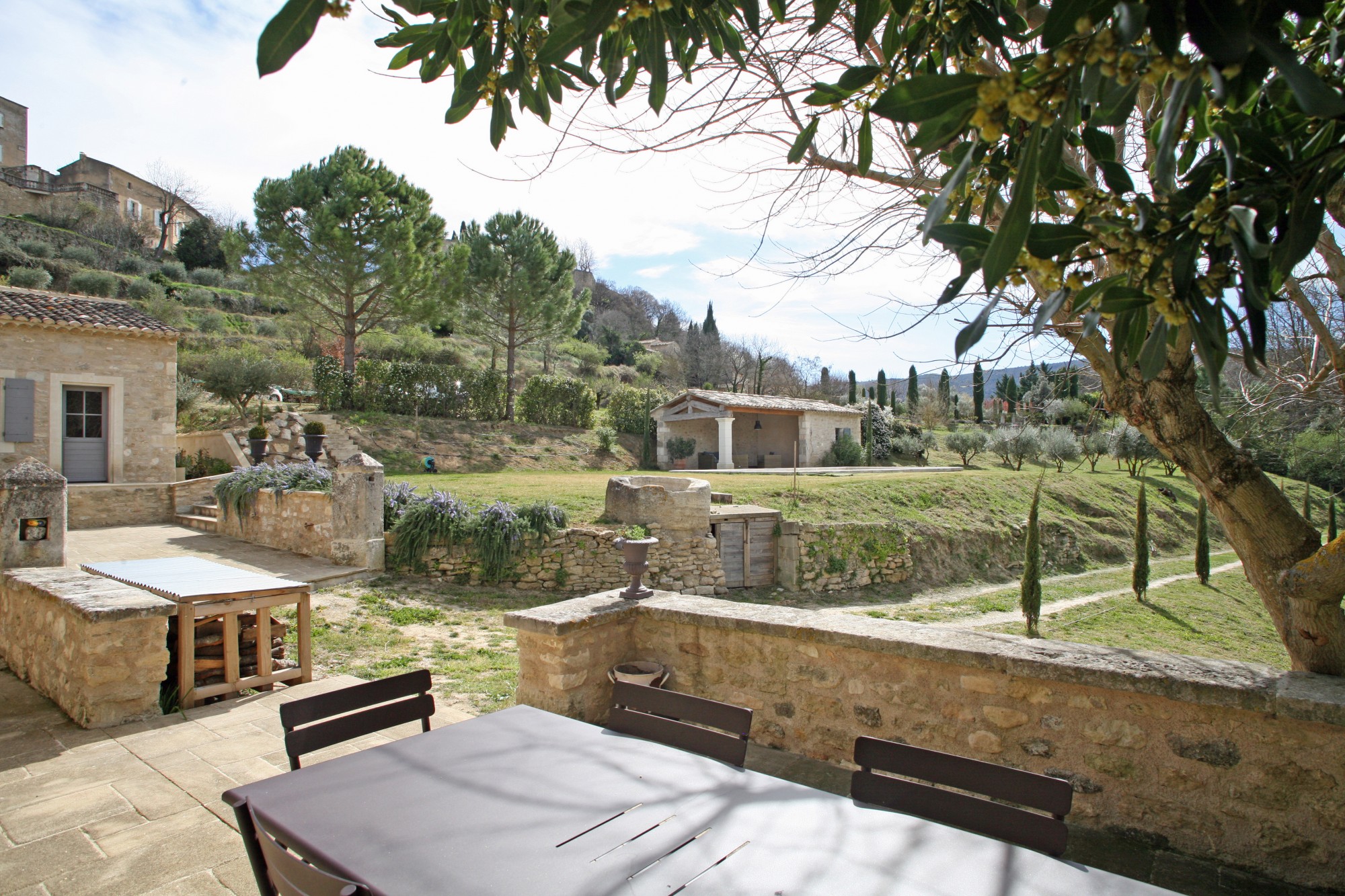 Ménerbes, superbe mas avec piscine et vue à deux pas du village   