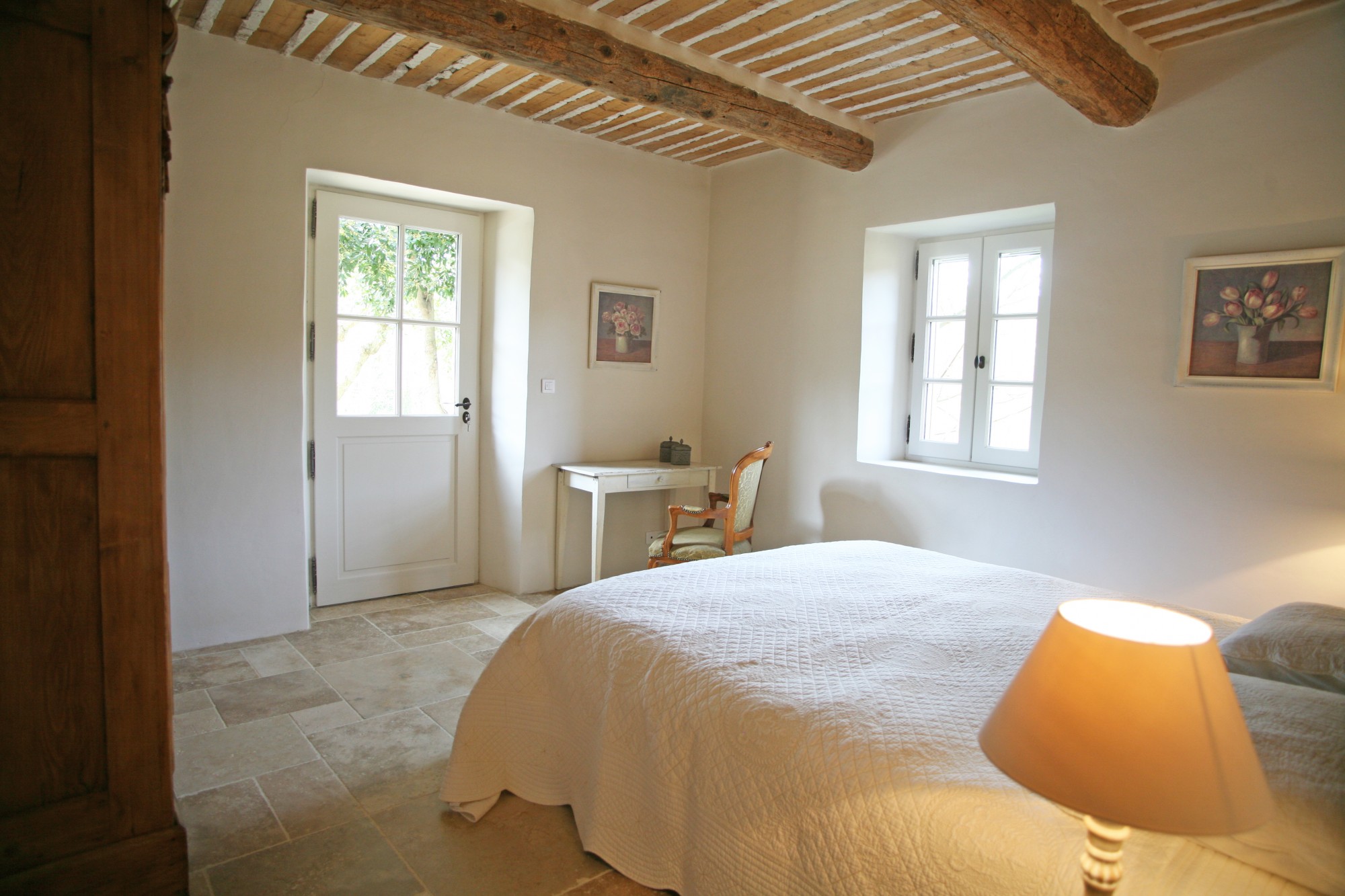 Ménerbes, superbe mas avec piscine et vue à deux pas du village   