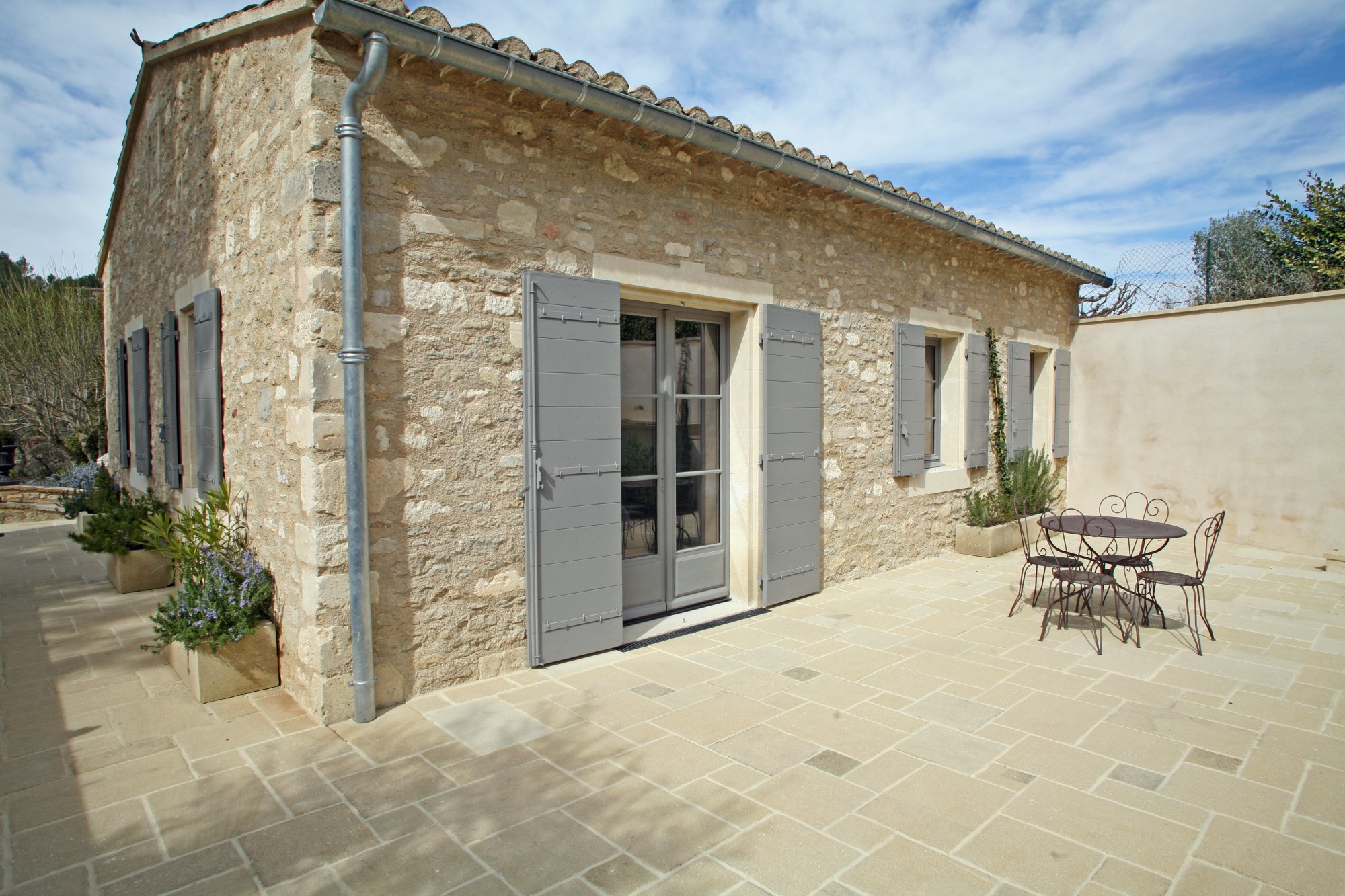 Ménerbes, superbe mas avec piscine et vue à deux pas du village   