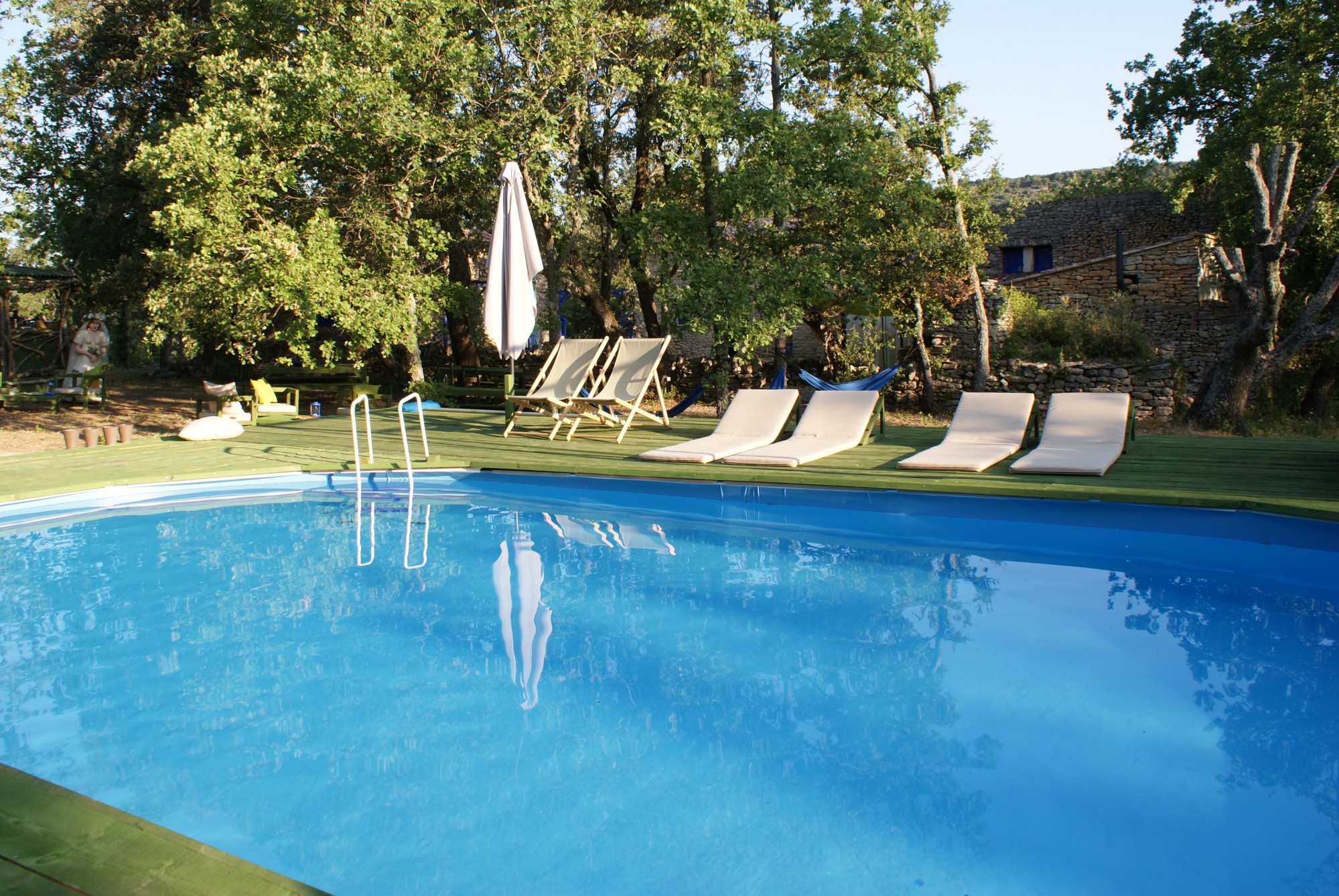 Bergerie unique avec piscine au coeur du Luberon   