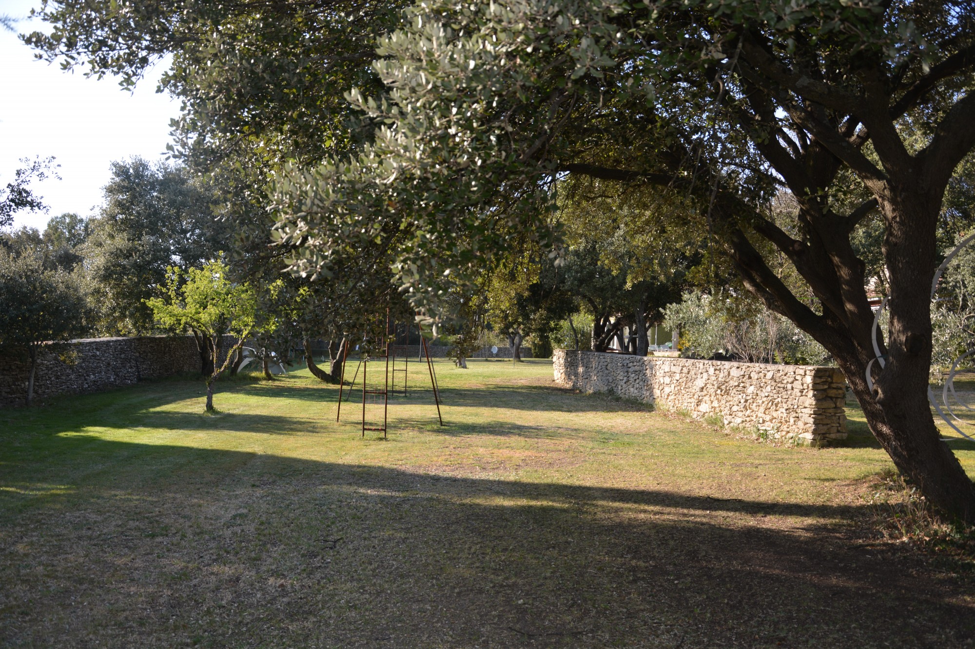 Portes du Luberon, maison d'architecte avec vues   