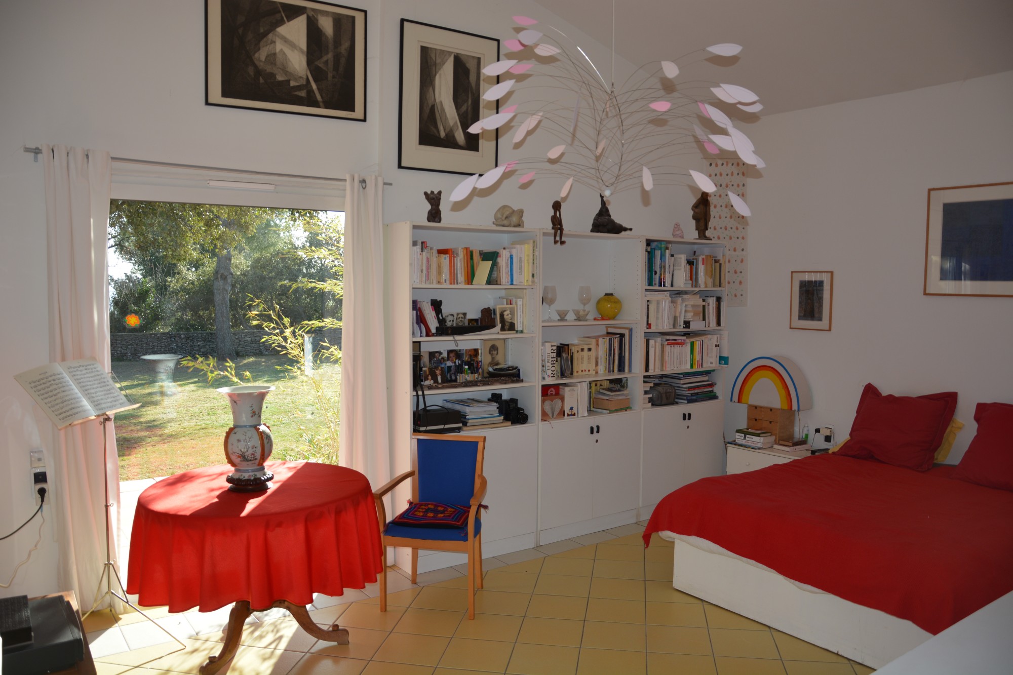 Portes du Luberon, maison d'architecte avec vues   