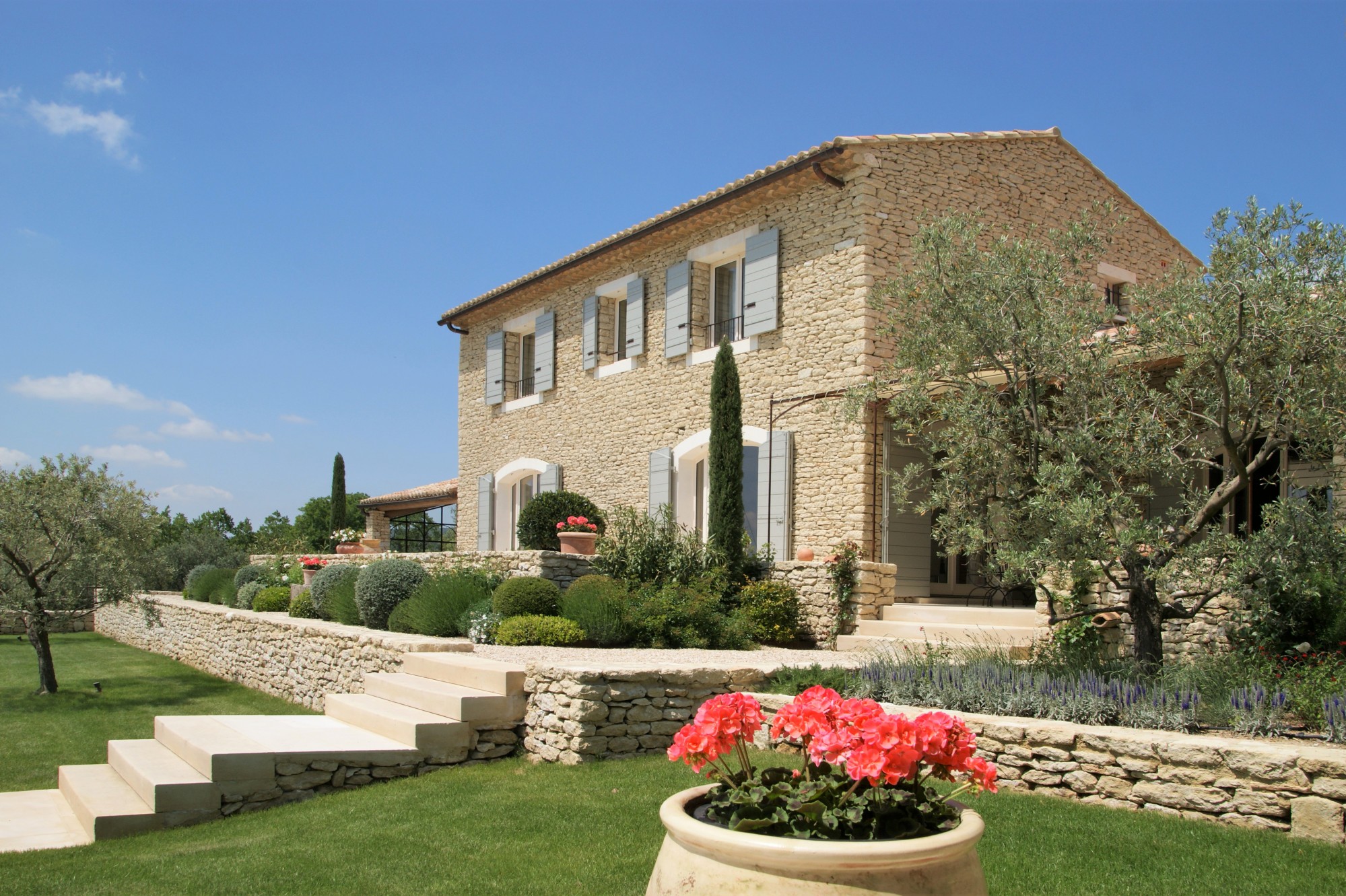 Gordes, superbe propriété en situation dominante   