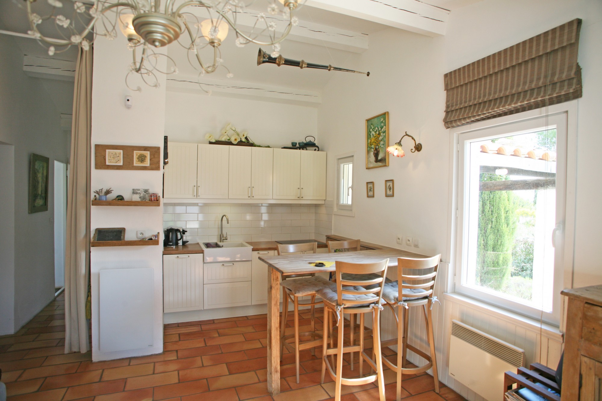Joucas, petite maison sur une parcelle de 774m²    