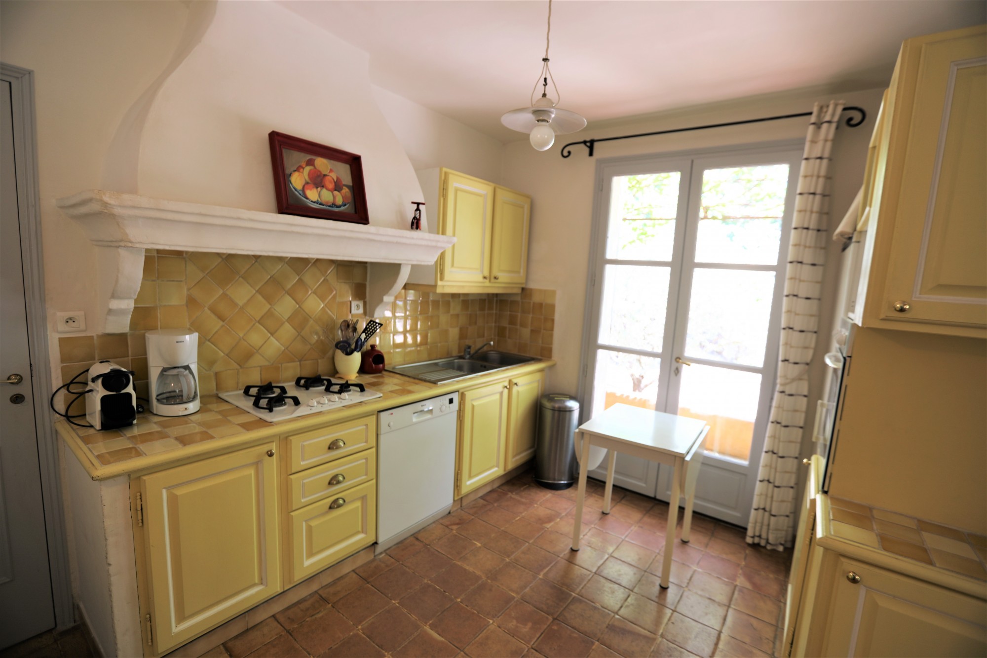 A vendre à Gordes, maison de charme proche de tous les commerces   