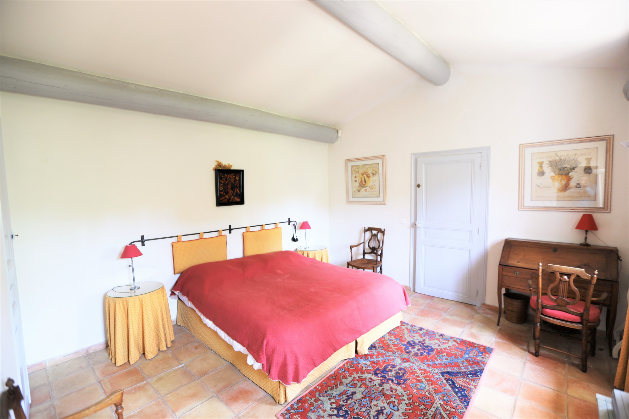 A vendre à Gordes, maison de charme proche de tous les commerces   