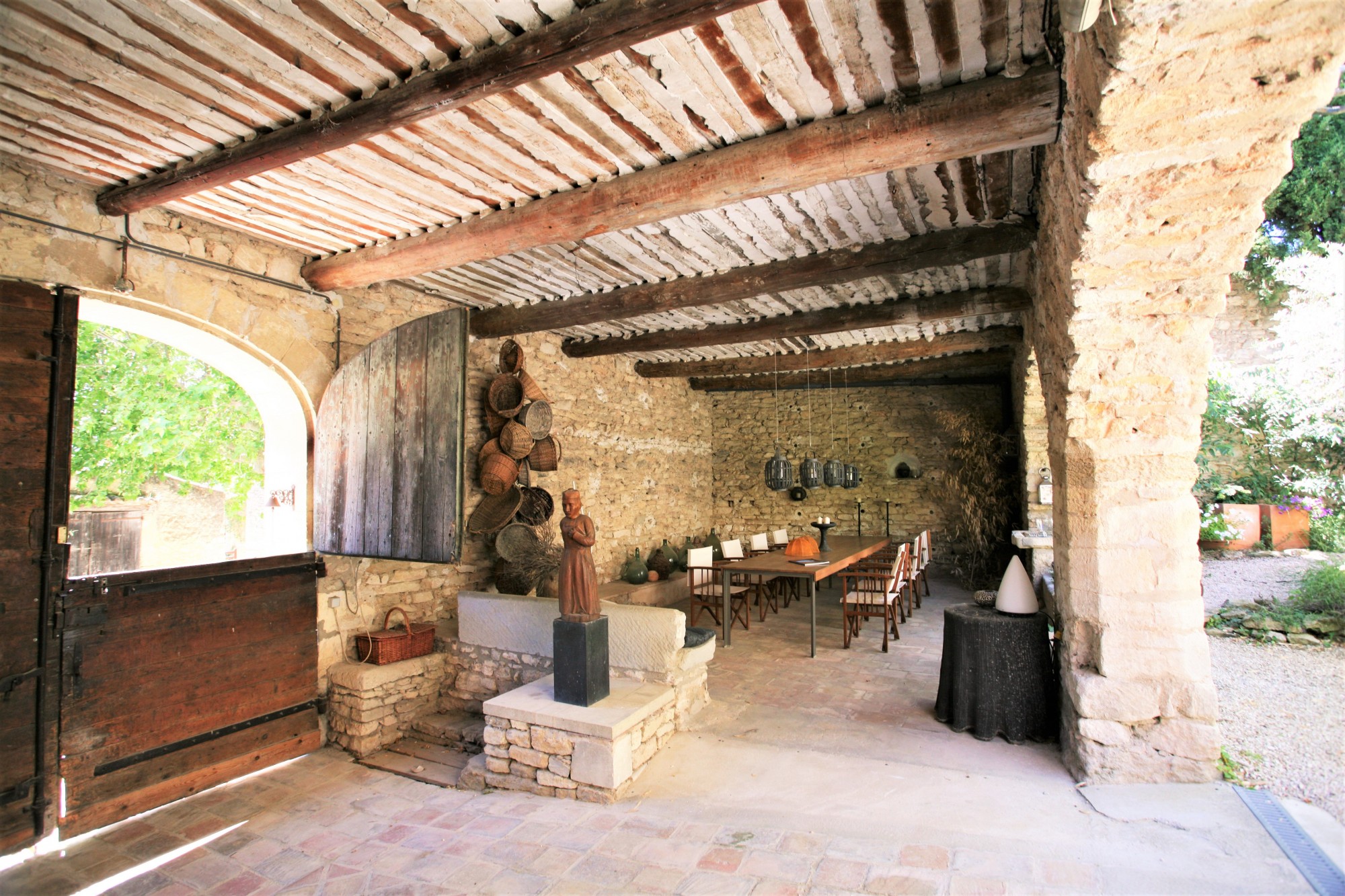 à Gordes, maison de hameau entièrement rénovée   