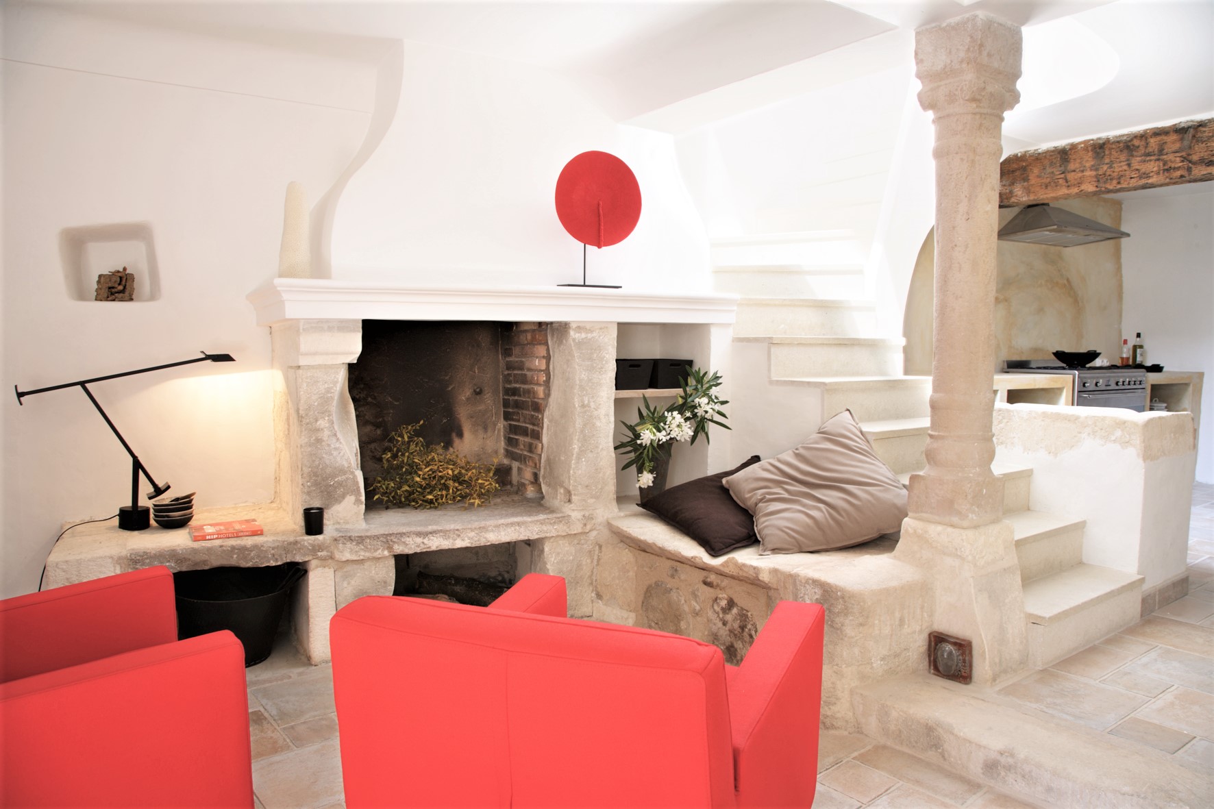 à Gordes, maison de hameau entièrement rénovée   