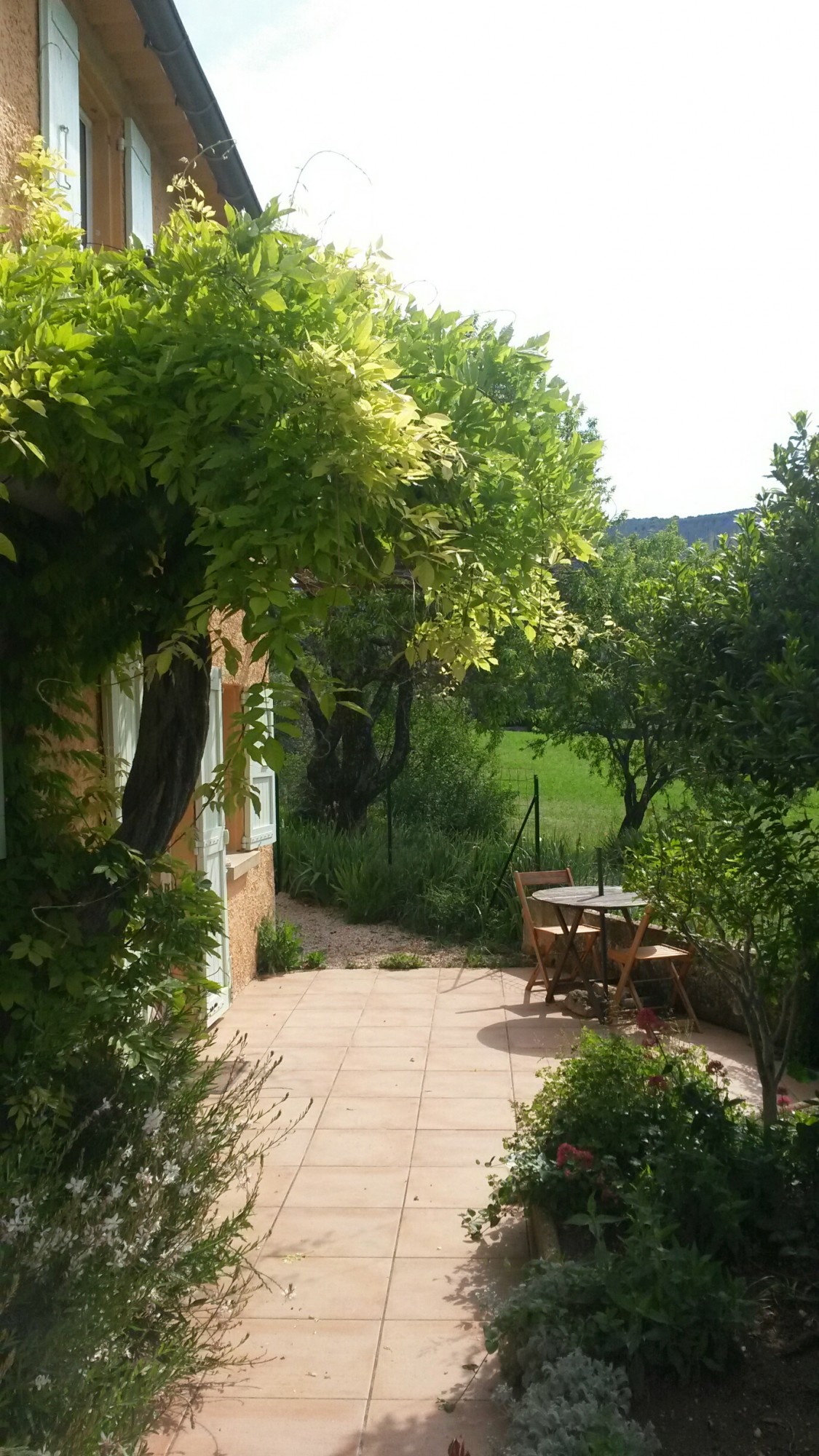 Luberon - Maison de hameau avec jolie vue   