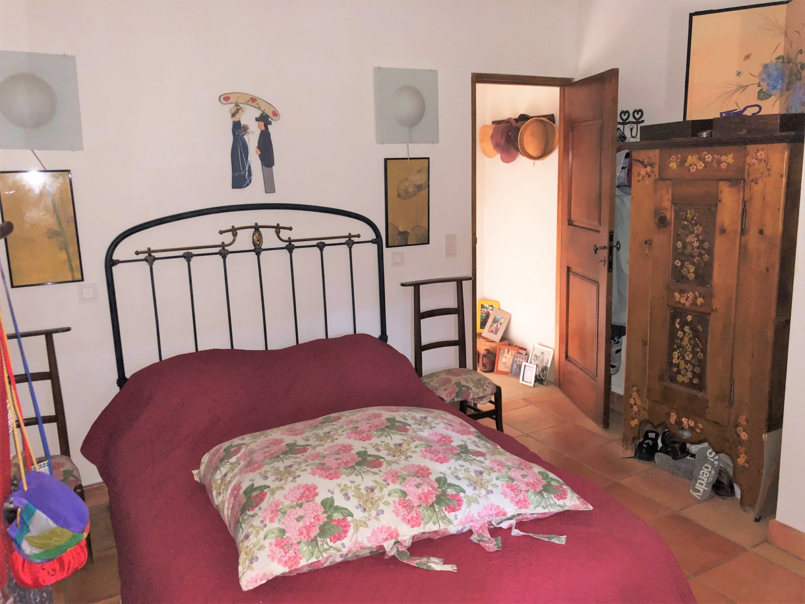 proche de Gordes, maison 18ème de caractère entièrement rénovée    