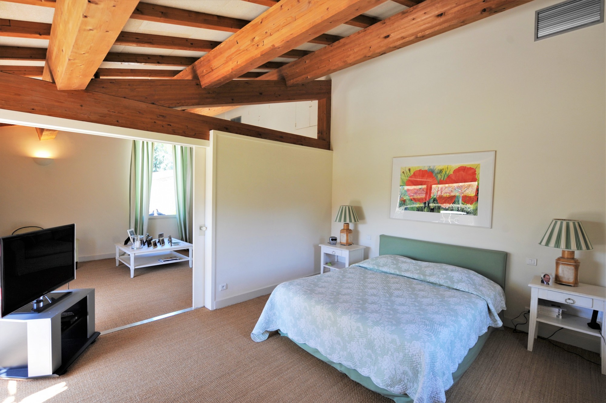 Luberon, maison d'architecte en pierres avec vue exceptionnelle   