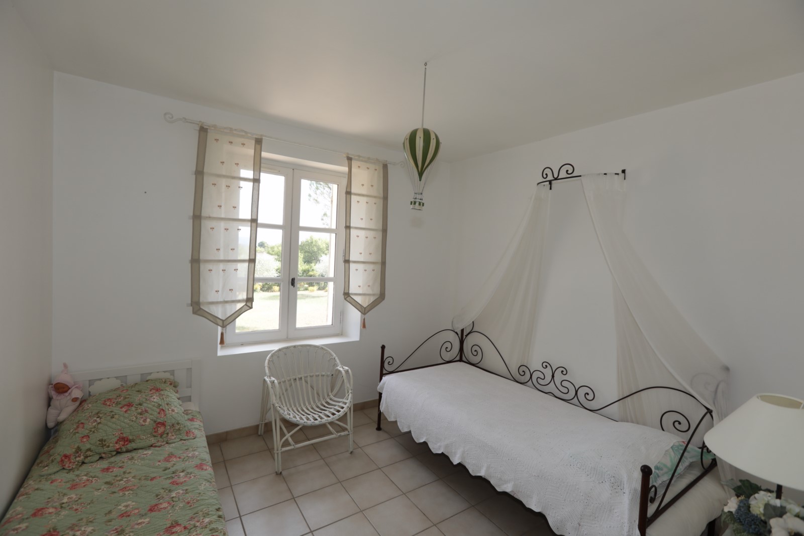Secteur Gordes villa en pierres avec vues Luberon   