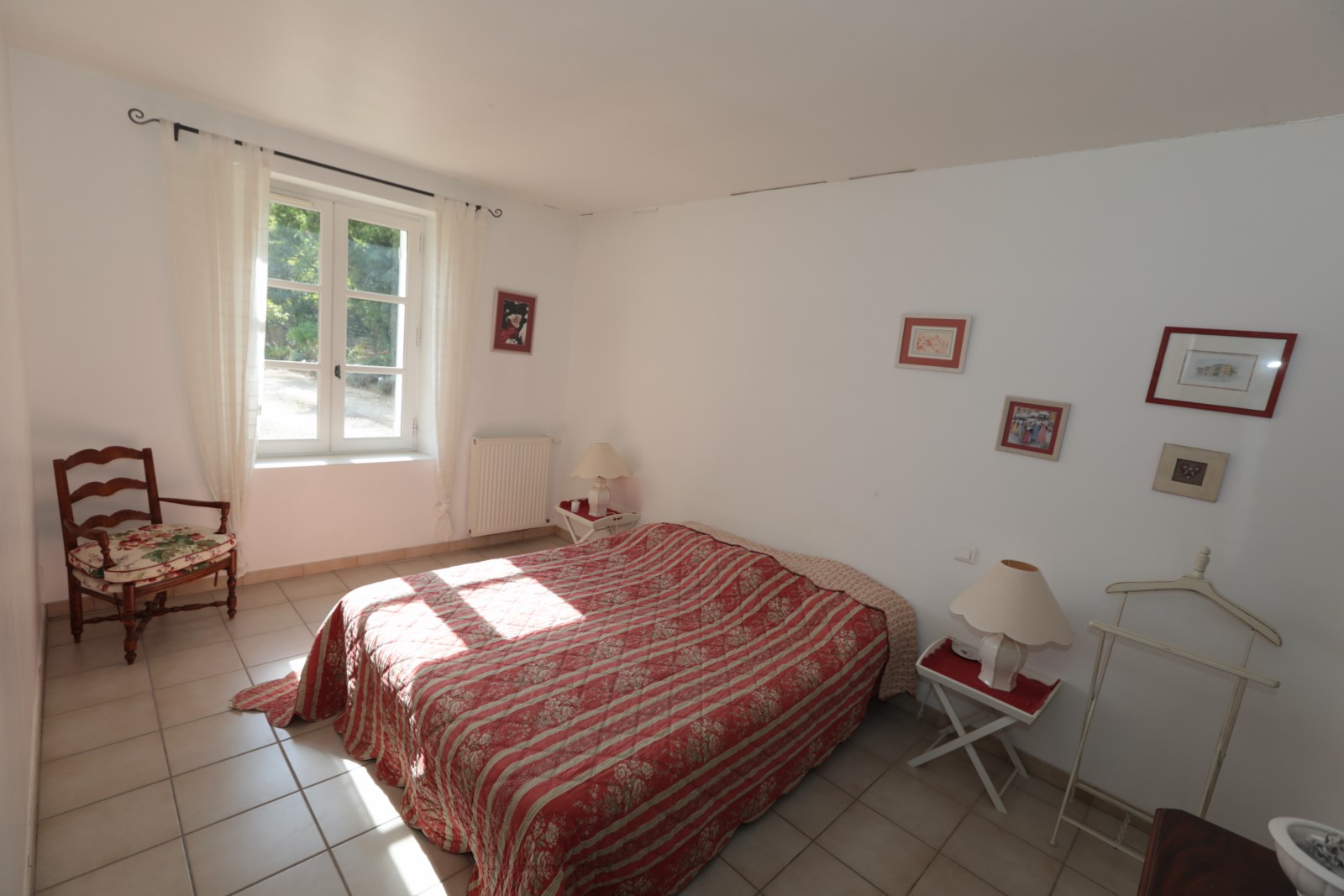 Secteur Gordes villa en pierres avec vues Luberon   