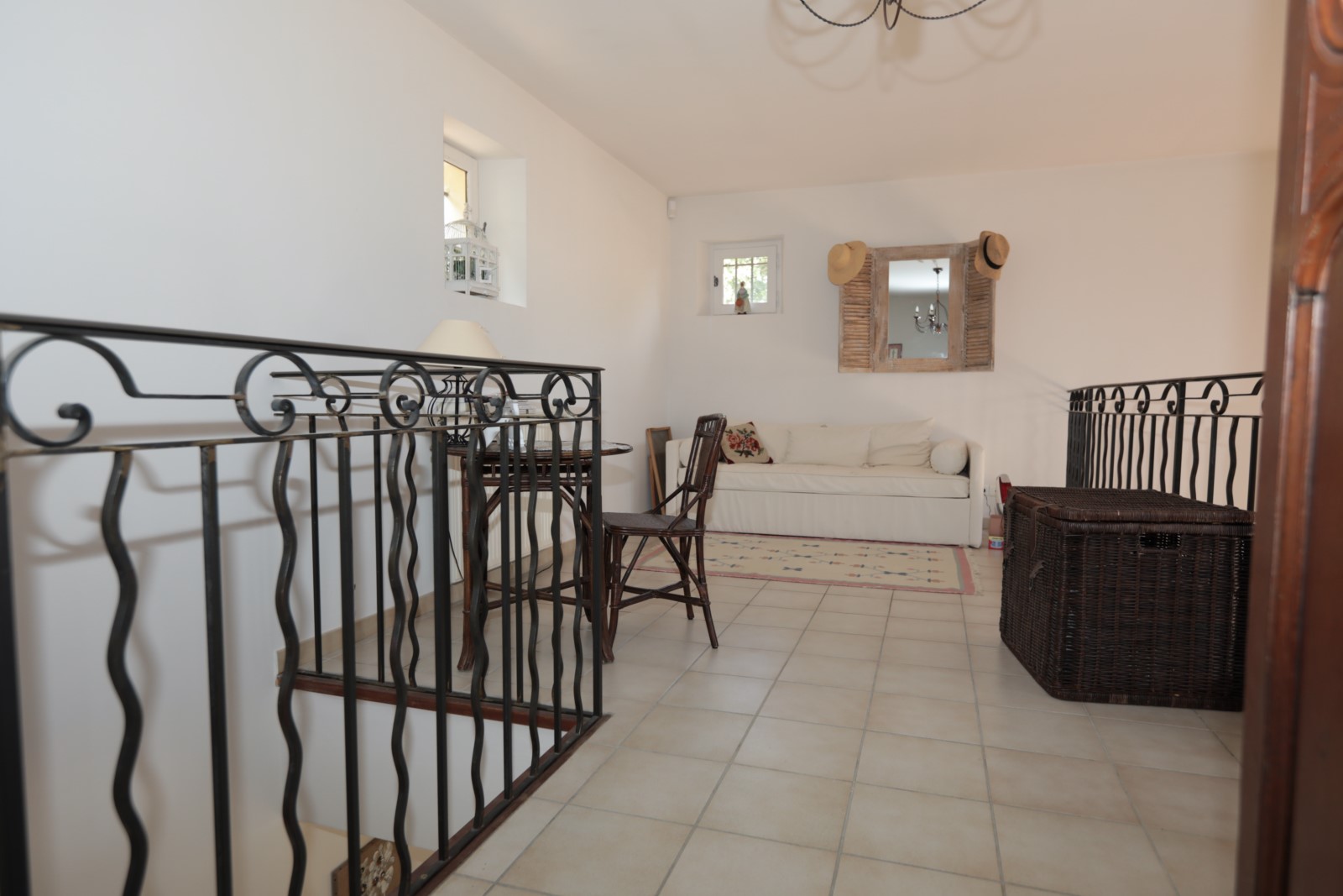 Secteur Gordes villa en pierres avec vues Luberon   