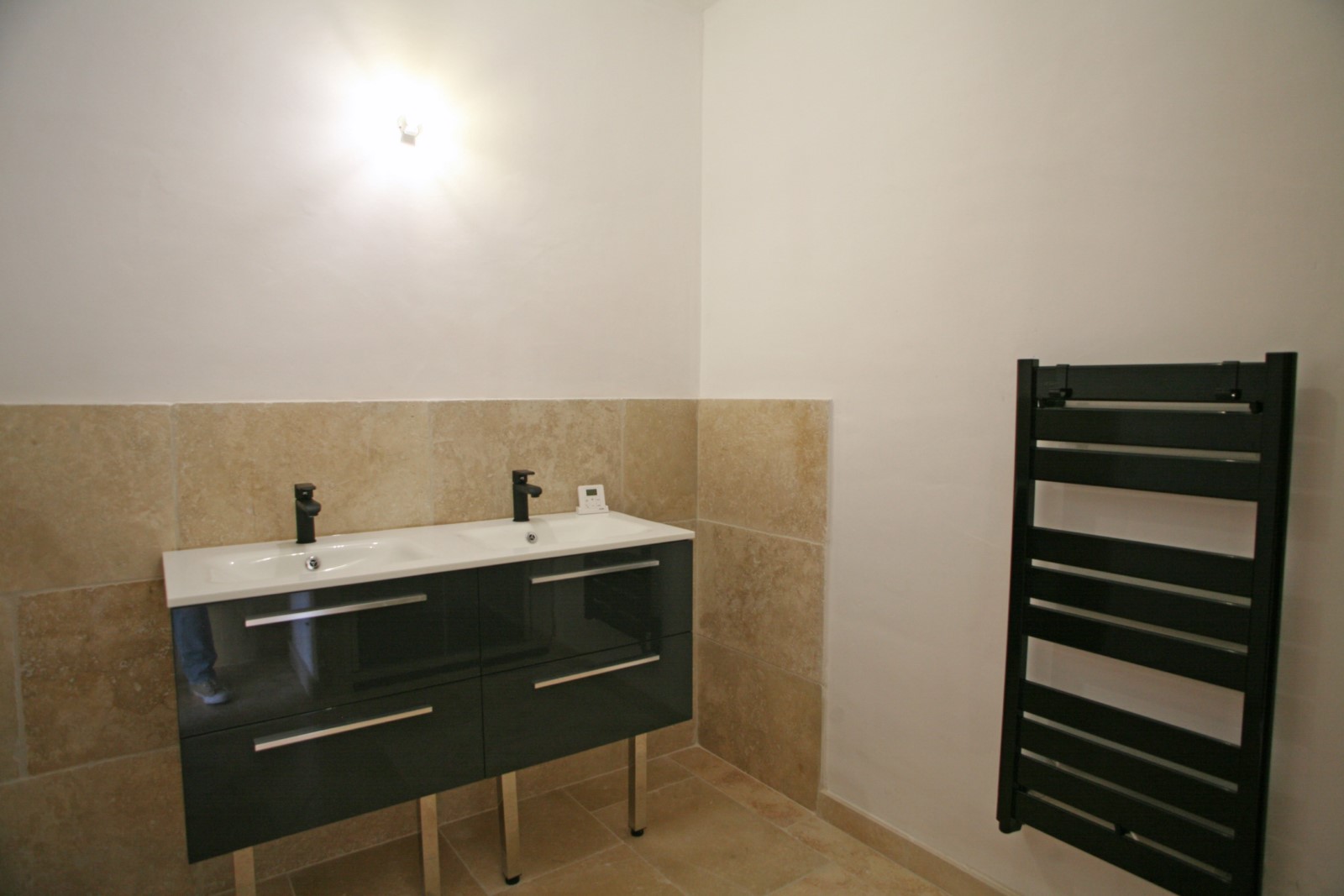 Luberon, maison contemporaine avec superbes vues   