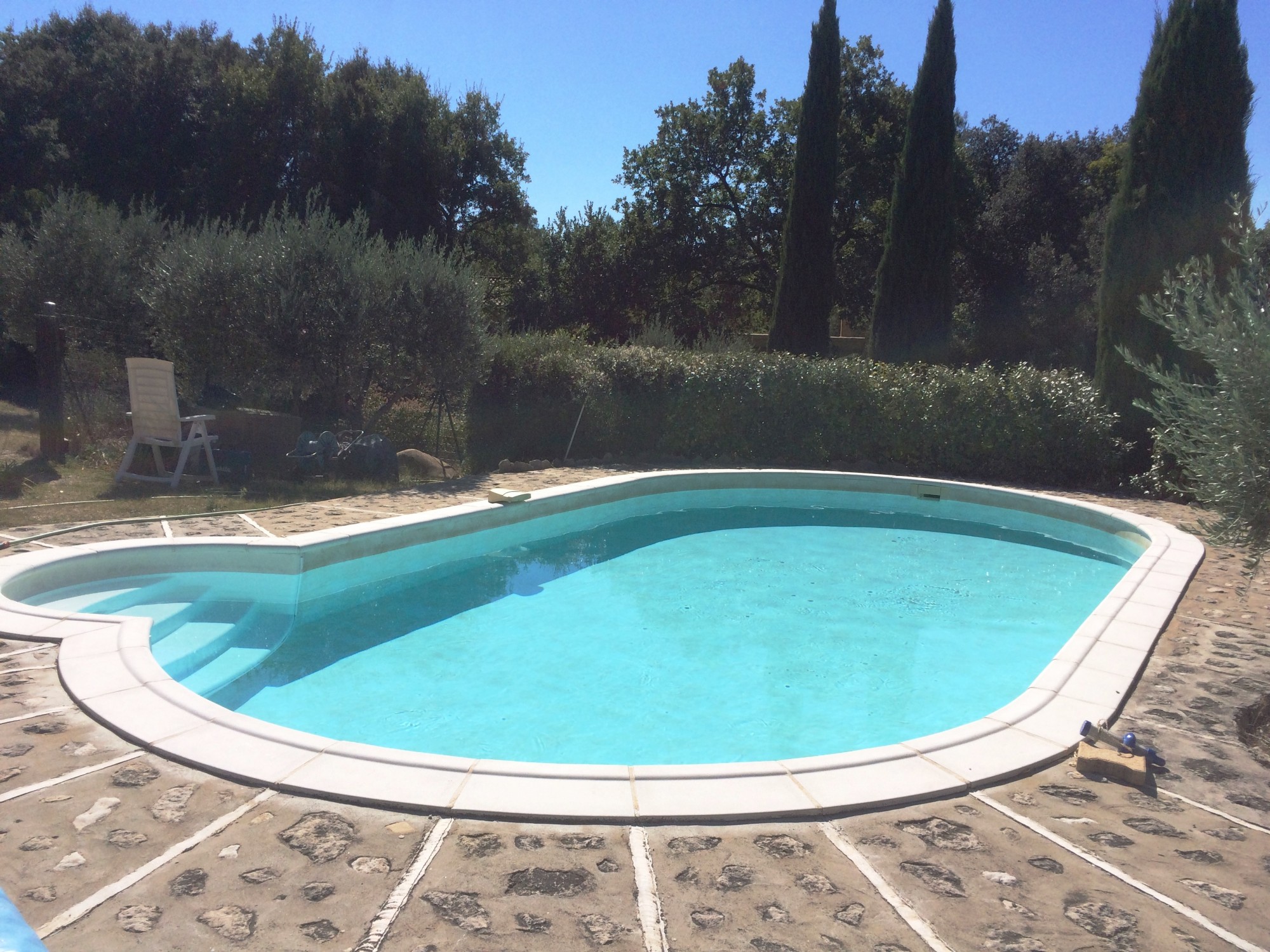 Goult, maison avec piscine et vue sur le Luberon   