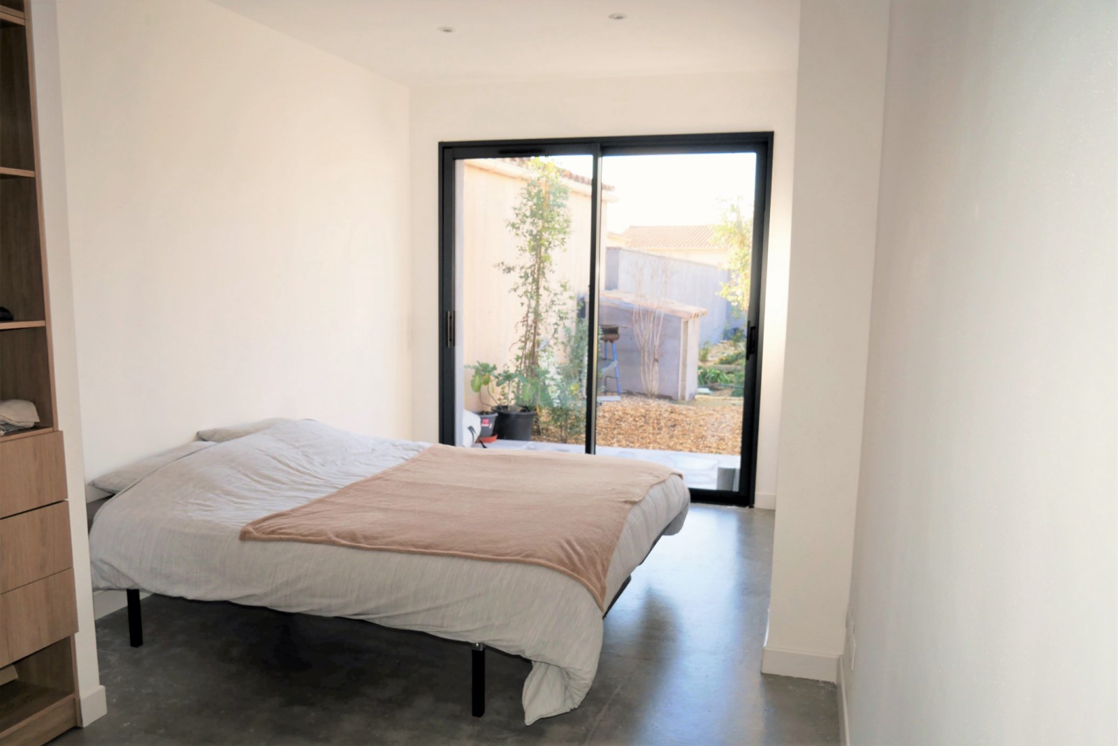 Villa Contemporaine à L'Isle sur La Sorgue.   