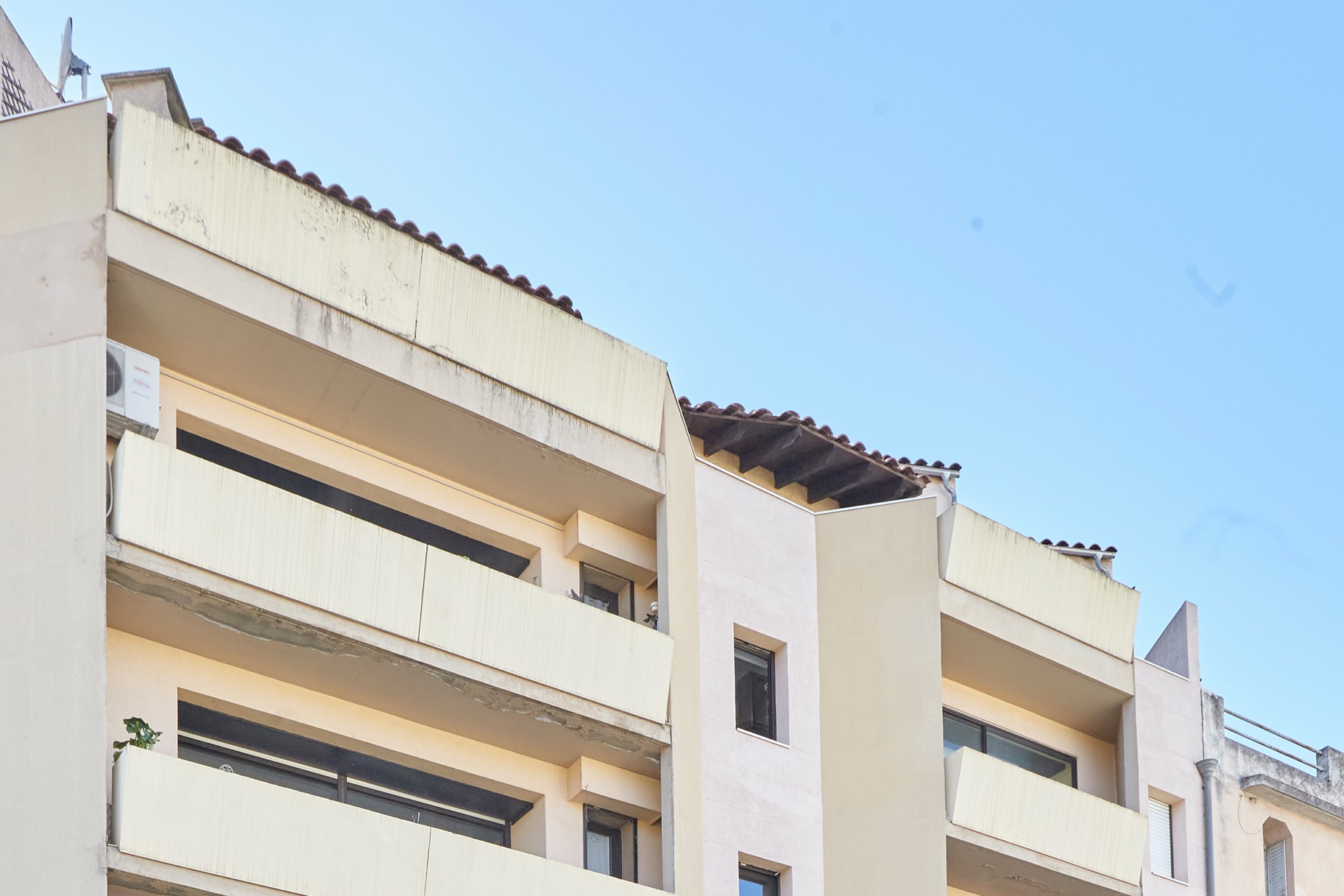 Cavaillon, lumineux penthouse avec ascenseur   