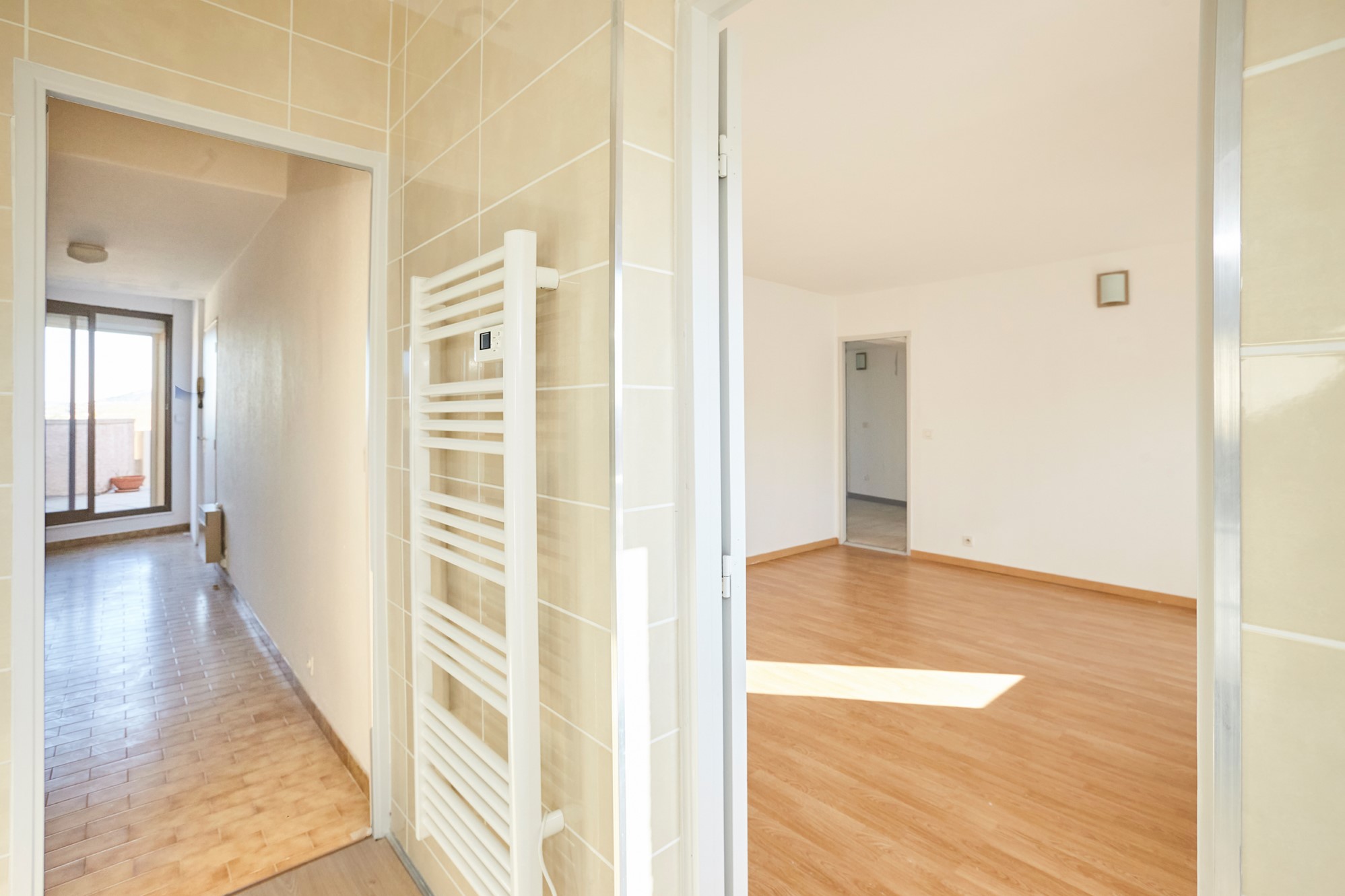 Cavaillon, lumineux penthouse avec ascenseur   